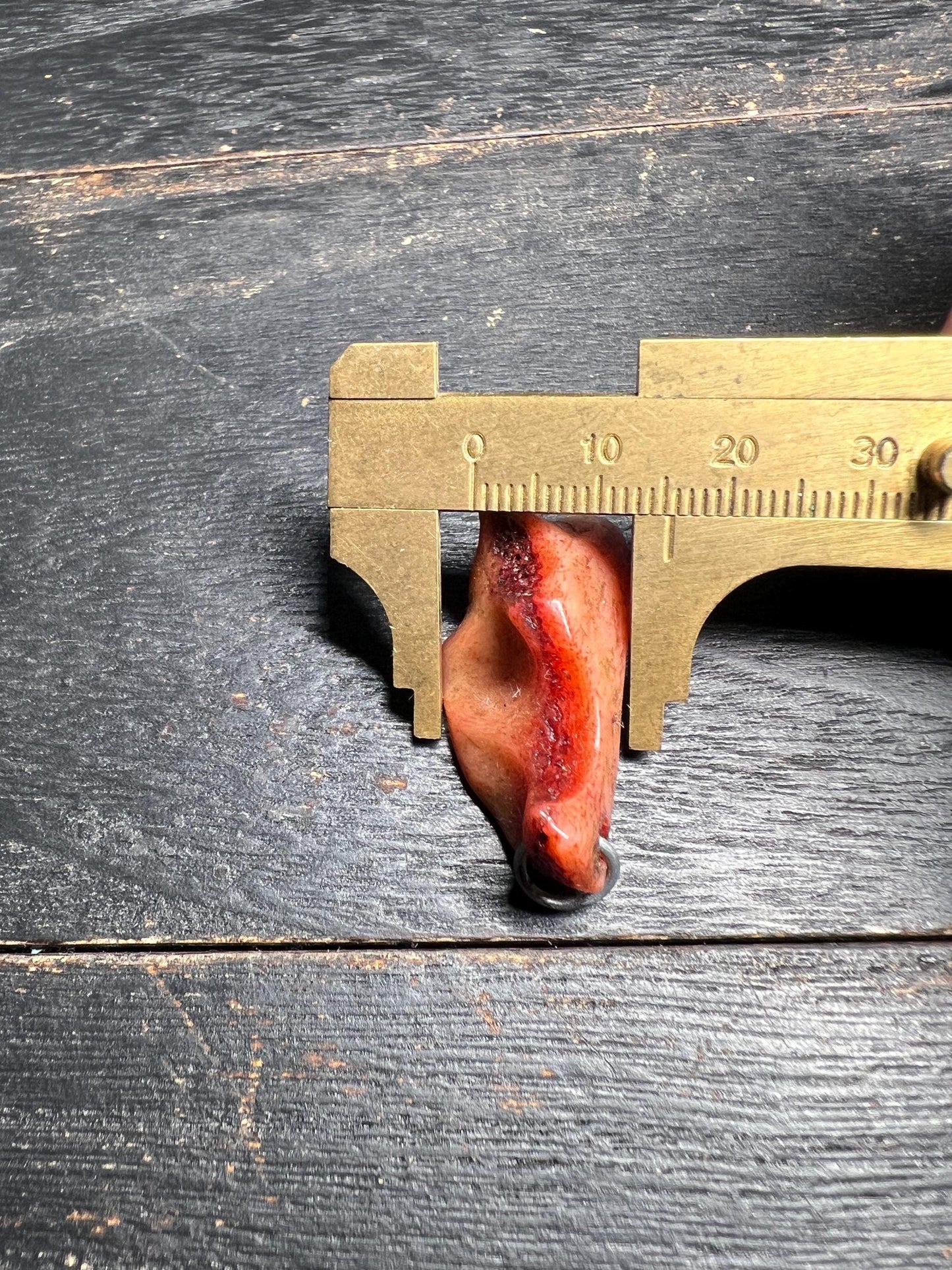 Unique Yak Bone Amulet – Tibetan Carved Pendant for Spiritual Connection and Protection