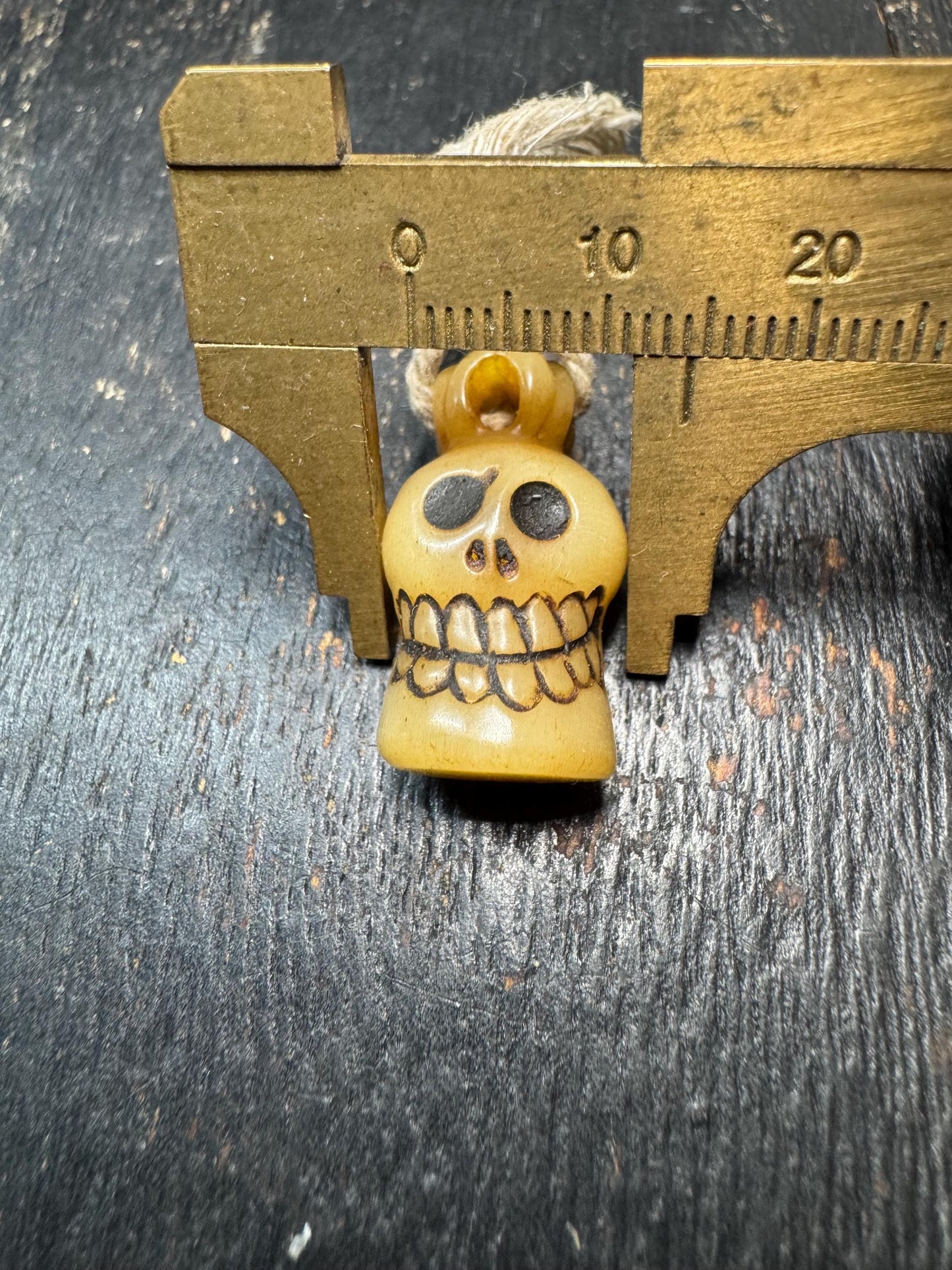 Hand Carved Yak Bone Skull Pendant – Tibetan Style Protective Amulet Charm with Natural Cord