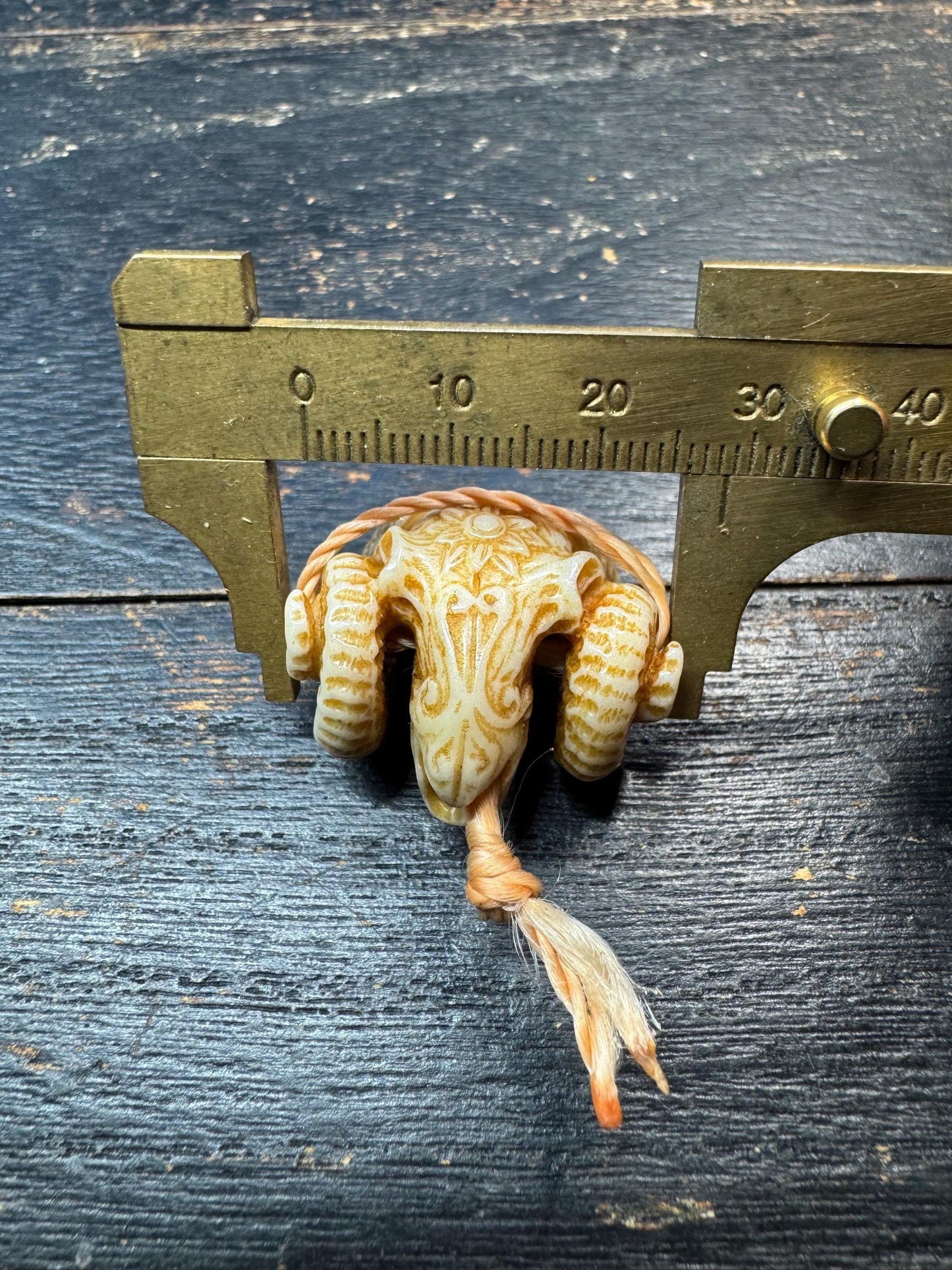 Hand Carved Deer Antler Ram Guru Bead – Tibetan Style Ram Head Focal Bead, Natural Antler Mala Centerpiece, Rustic Tribal Jewelry Making Sup