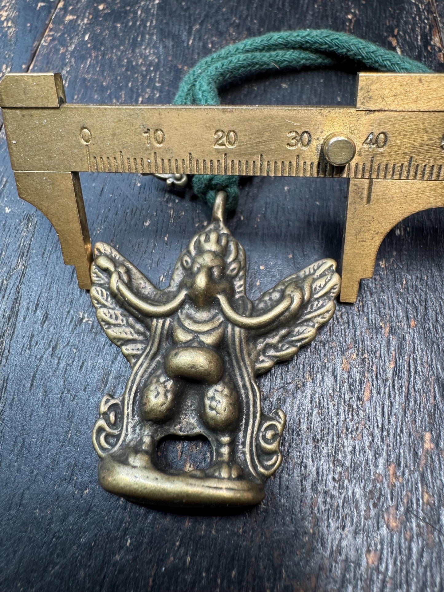 Tibetan Brass Garuda Pendant with Vajra – Buddhist Protection Amulet Necklace – Vintage Style Spiritual Talisman