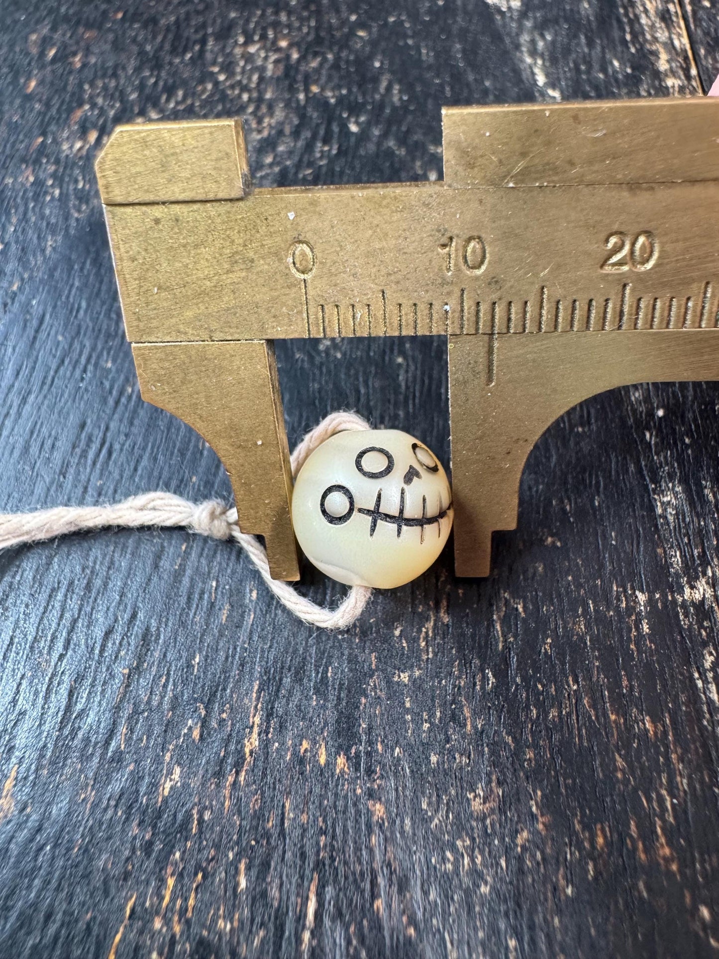 Hand Carved Shell Skull Bead, Dice Shape Spacer, Handmade Bone Look Bead, Gothic Jewelry Making Supply, Mala Spacer, DIY Bracelet Bead
