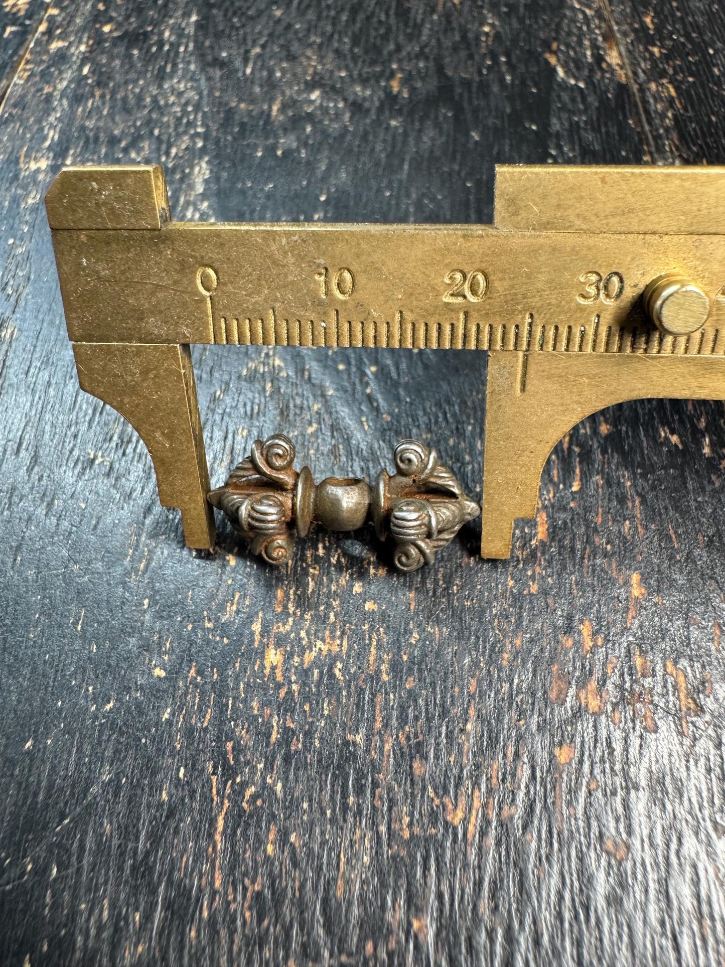 Vintage Thokcha Iron Vajra Bead Pendant • Himalayan Dorje Spacer Bead • Antique Tibetan Ritual Iron Amulet • Mala Guru Bead Supply(H702)