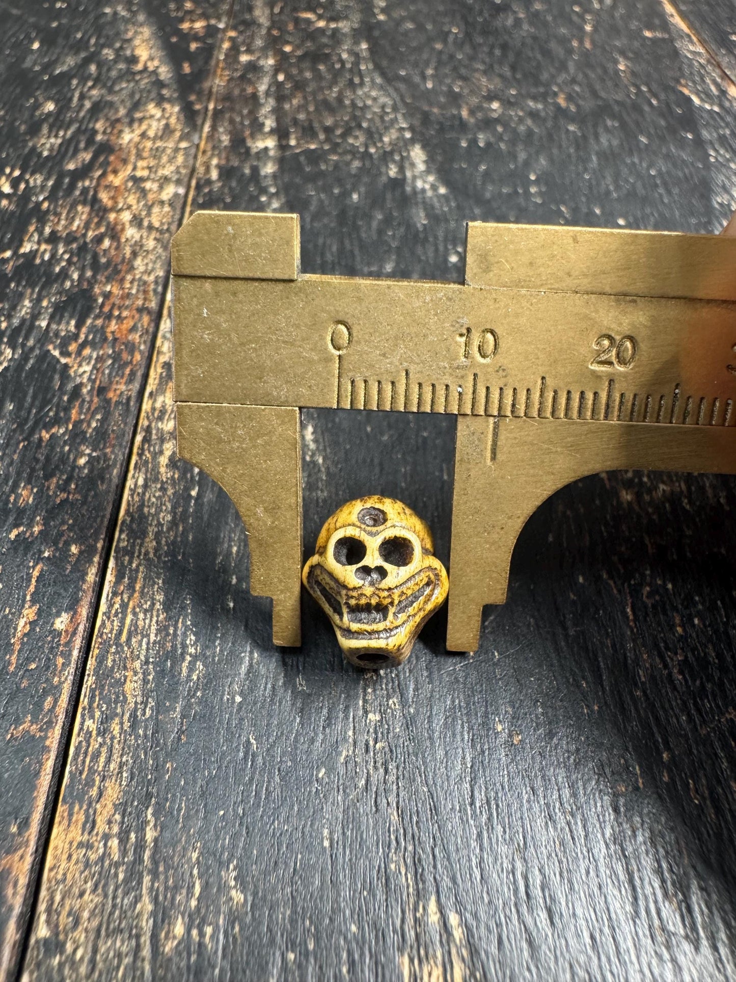 Hand Carved Yak Bone Skull Guru Bead 13mm, Third Eye Skull Mala Bead, Tibetan Style Carved Bone Focal Bead for Jewelry Making(H724)