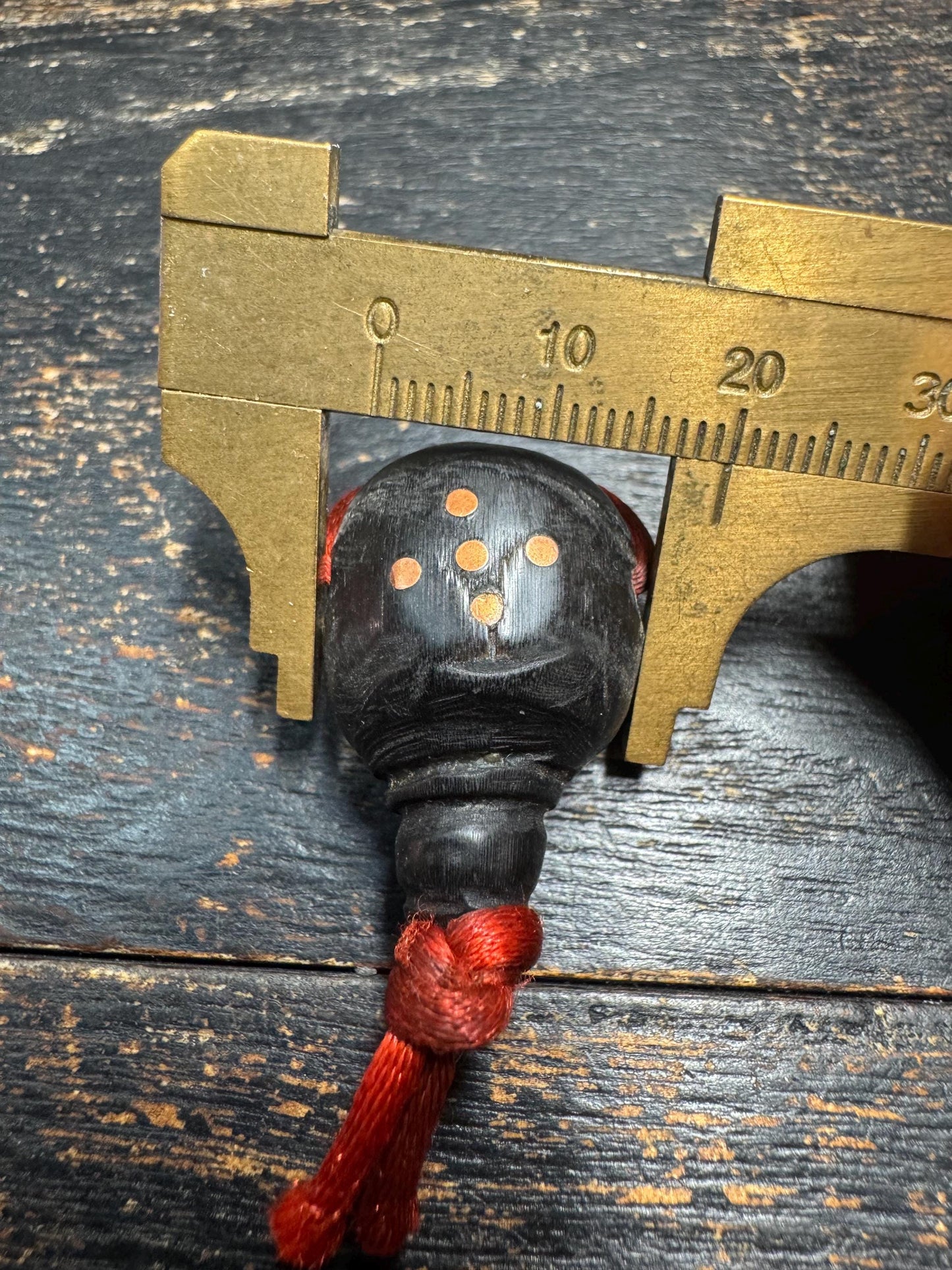 Black Horn Guru Bead with Mantra Dots, Hand Carved Tibetan Style Mala Center Bead, 3 Hole Prayer Bead for Mala Making(H748)