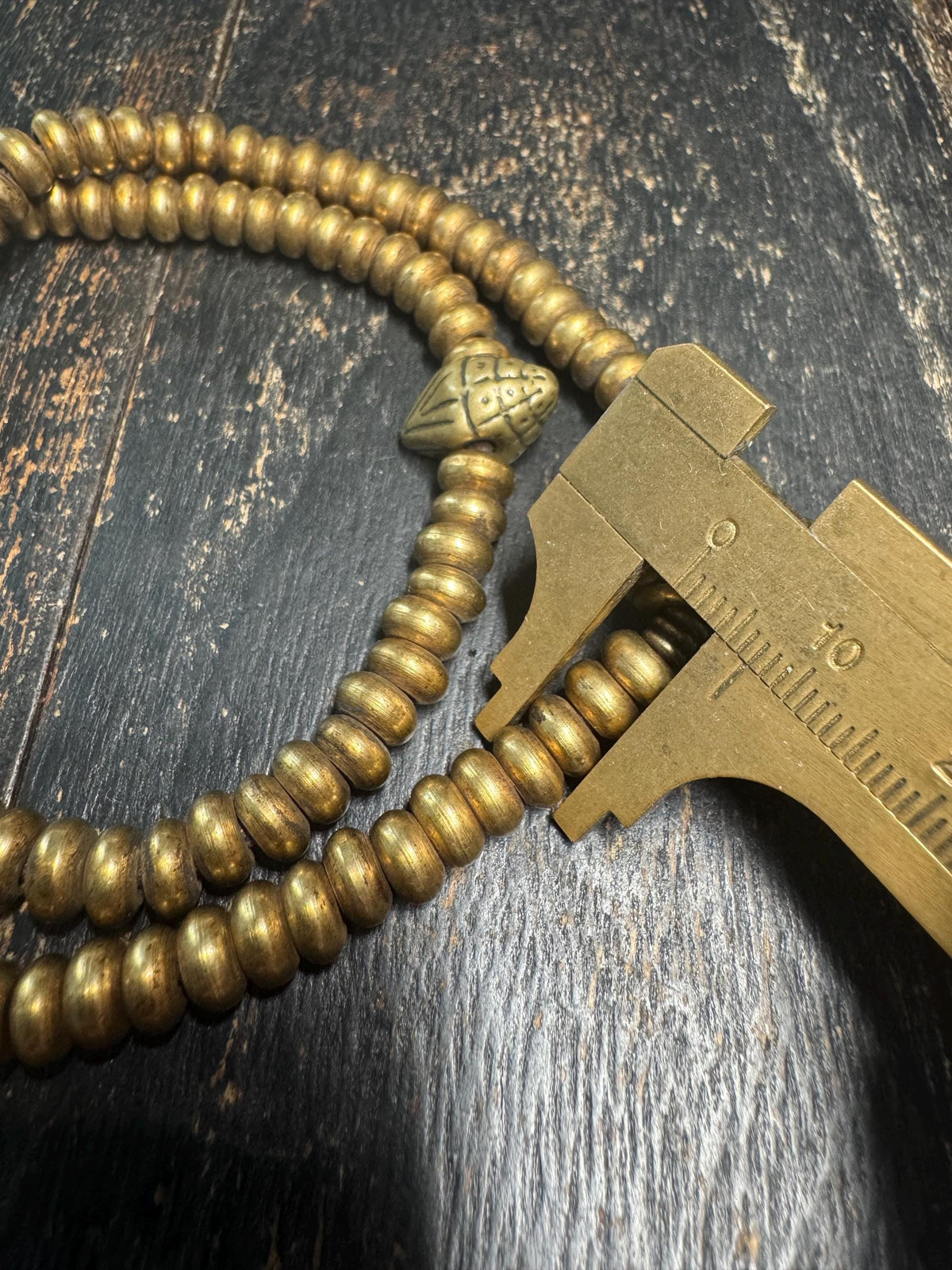 Tibetan Brass 108 Bead Mala 18” Adjustable Prayer Necklace Skull Accent Guru Bead Buddhist Meditation Mala Himalayan Jewelry(h957)