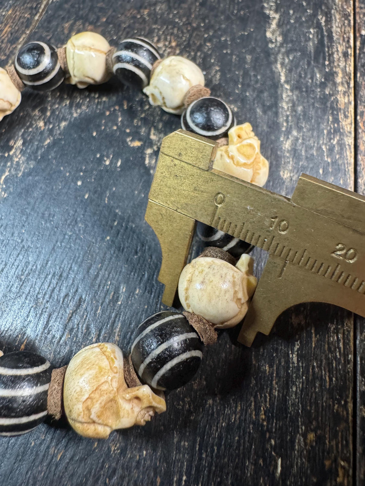 Deer Antler Charnel Ground Skull Bracelet, Tibetan Style Wrist Mala, Agate Evil Eye Spacer Beads, Hand Carved Skull Beads,Fits 8” Wrist(H965