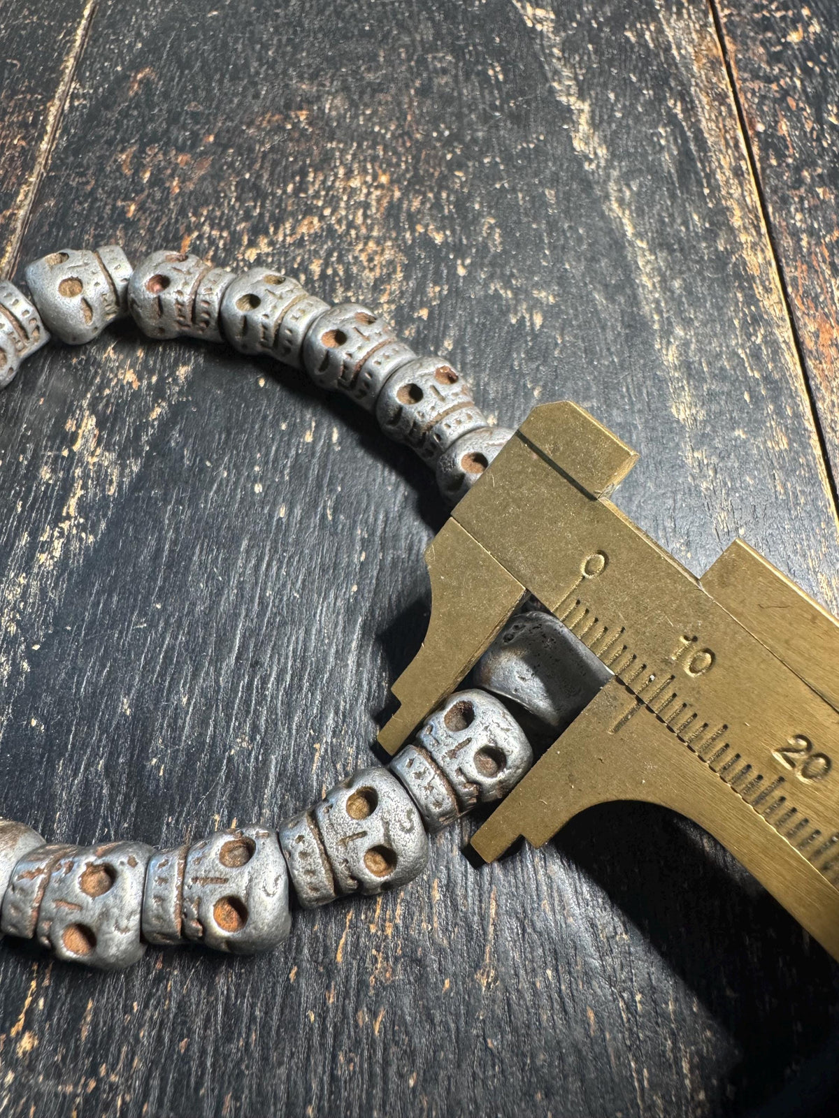 Tibetan Iron Skull Wrist Mala Bracelet, 18-Bead Charnel Ground Prayer Beads, Adjustable 7–8" Wrist, Impermanence Protection Amulet(H958)