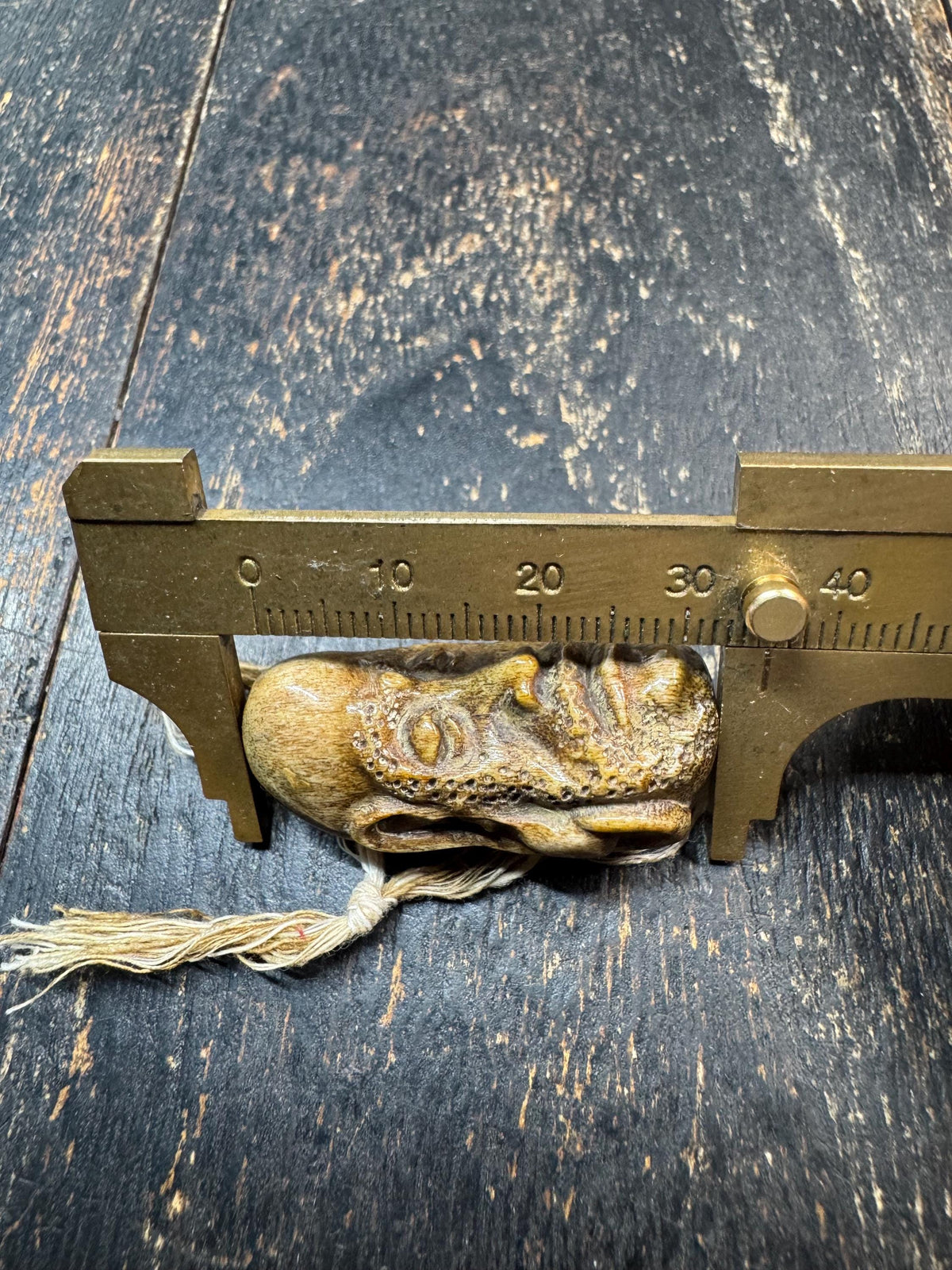 Hand Carved Deer Antler Bodhidharma Bead | Daruma Patriarch Pendant | Tibetan Buddhist Guru Bead | Himalayan Mala Focal Bead (H971)