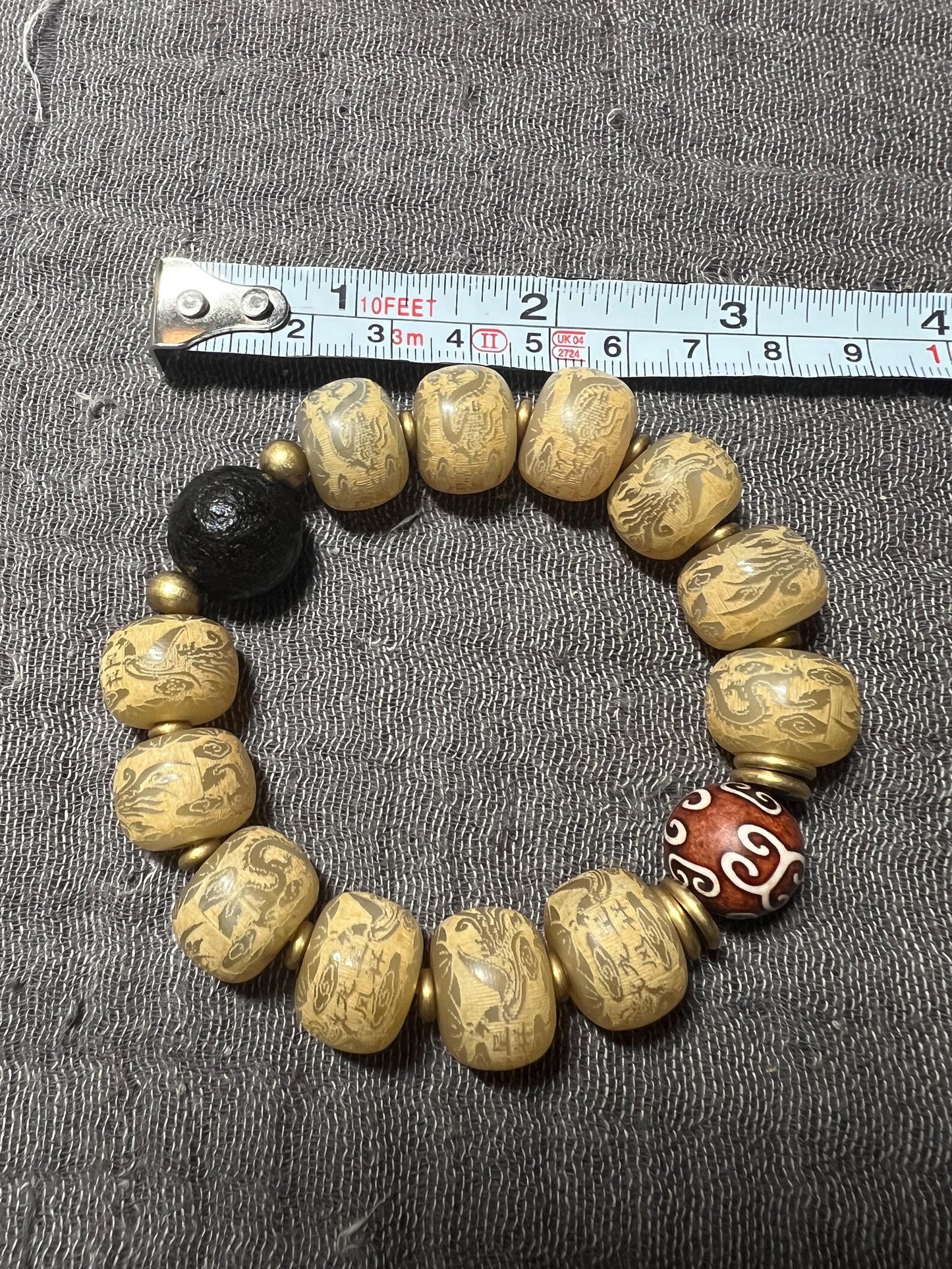 Handcrafted Yak Bone Bracelet | Skull Beads with Six-Word Mantra