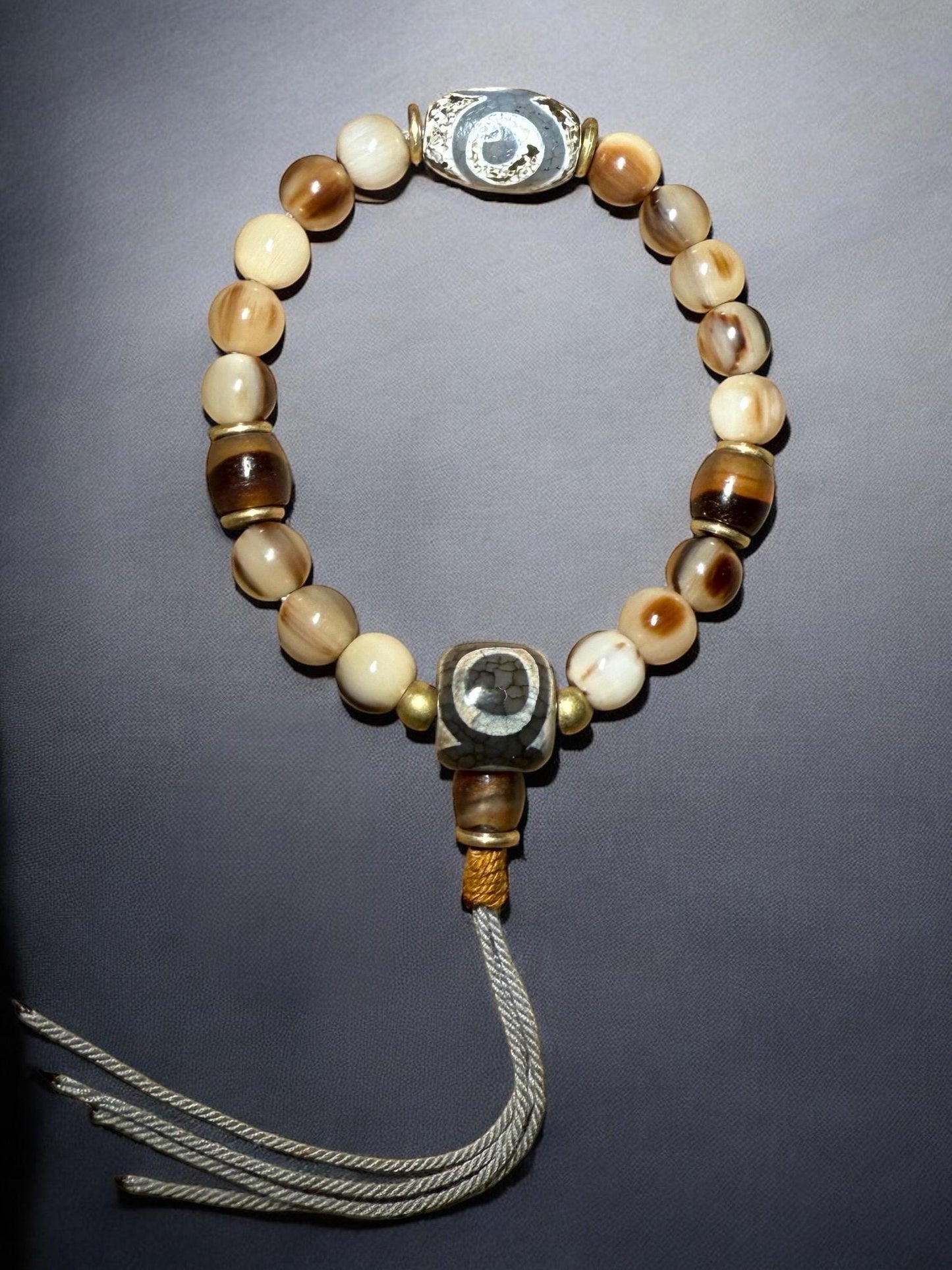 Tibetan Buddhist Spiritual Jewelry, Yak Horn Beads with Rare Old Agate/Dzi Beads Wrist Mala