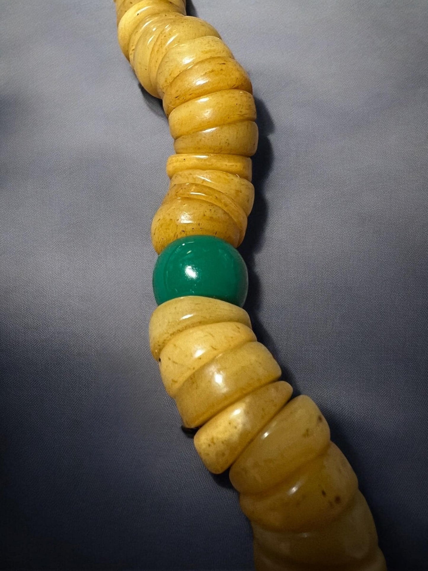 Old 108 Beads Tibetan Yak Bone Mala – Handcrafted Buddhist Prayer Beads for Meditation