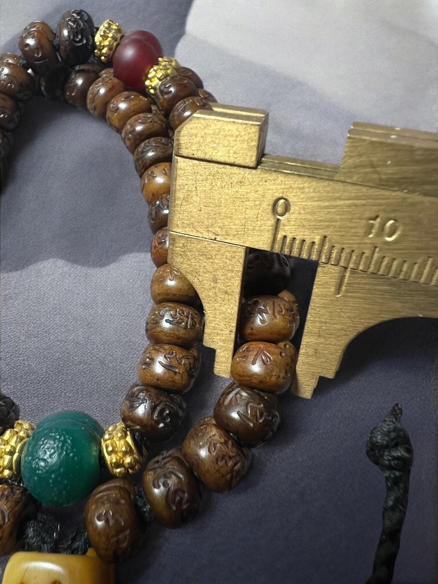 Handmade Yak Bone Bead Bracelet | Tibetan Handheld Mala Prayer Beads with Six-Word Mantra