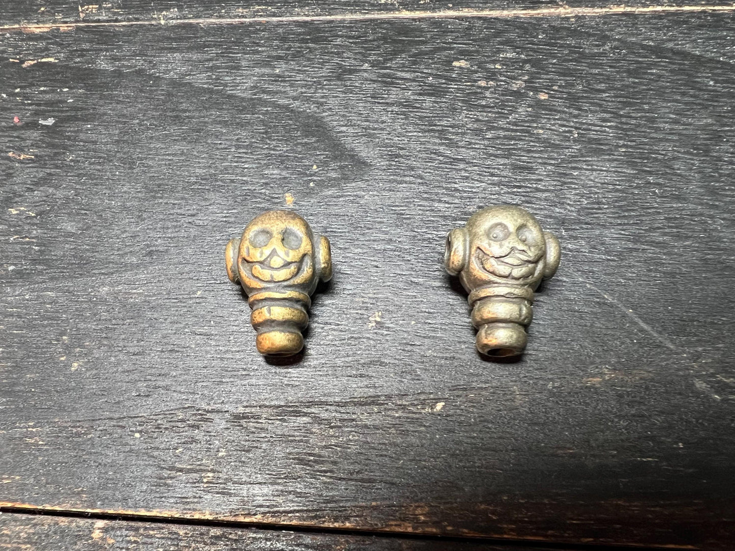 Tibetan Skull Guru Bead: Brass Mala Connector - Yellow or White Brass