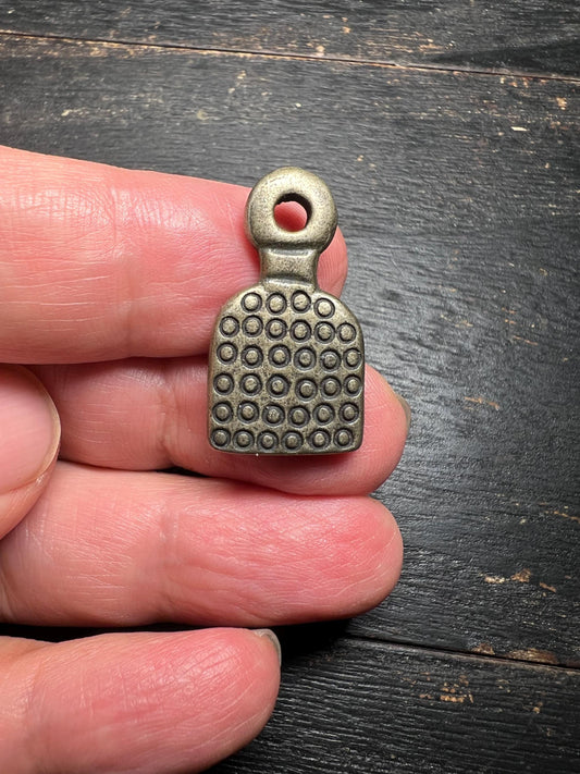 Tibetan Brass Mantra Dot Talisman Pendant | Vintage-Style Protection Amulet | Buddhist Charm for Prayer & Meditation