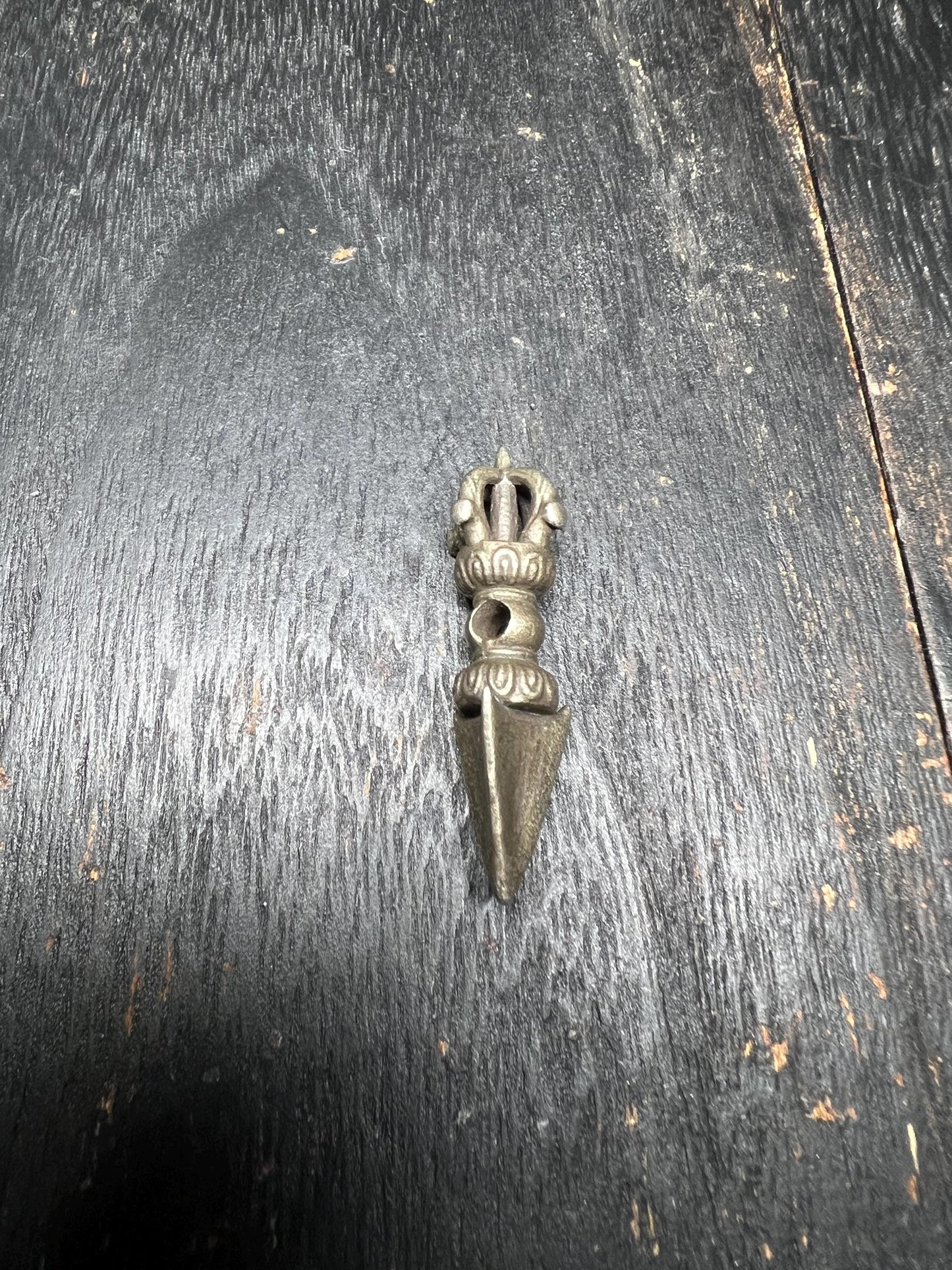 Vintage Tibetan White Brass Phurba Dagger Pendant – Handmade Buddhist Ritual Vajra Kila Talisman – Spiritual Protection Amulet