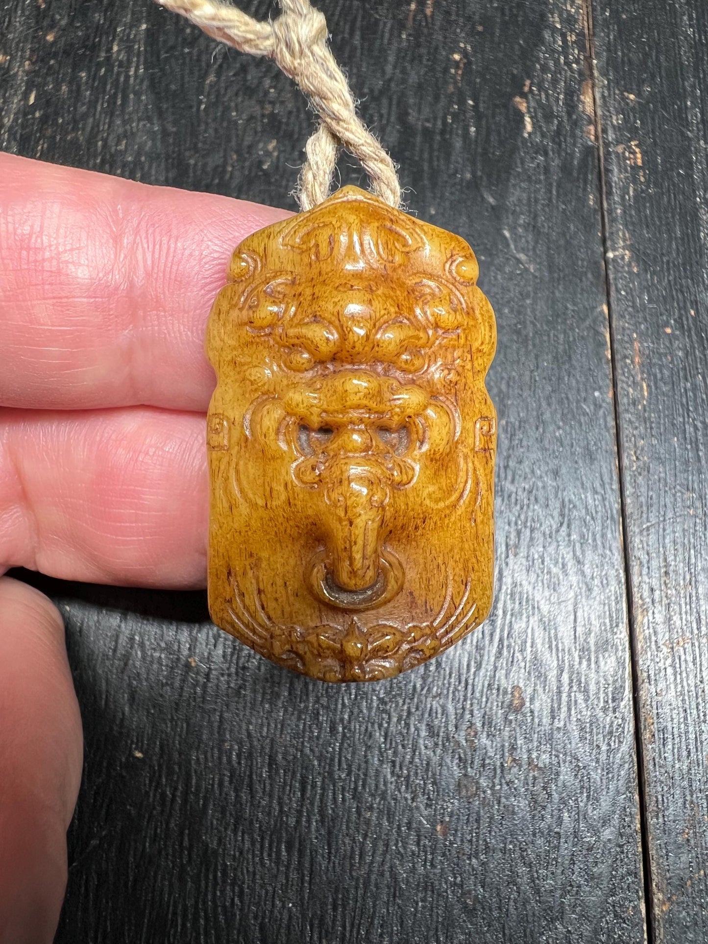 Tibetan Yak Bone Amulet – Hand-Carved Guardian Lion Face Pendant for Protection