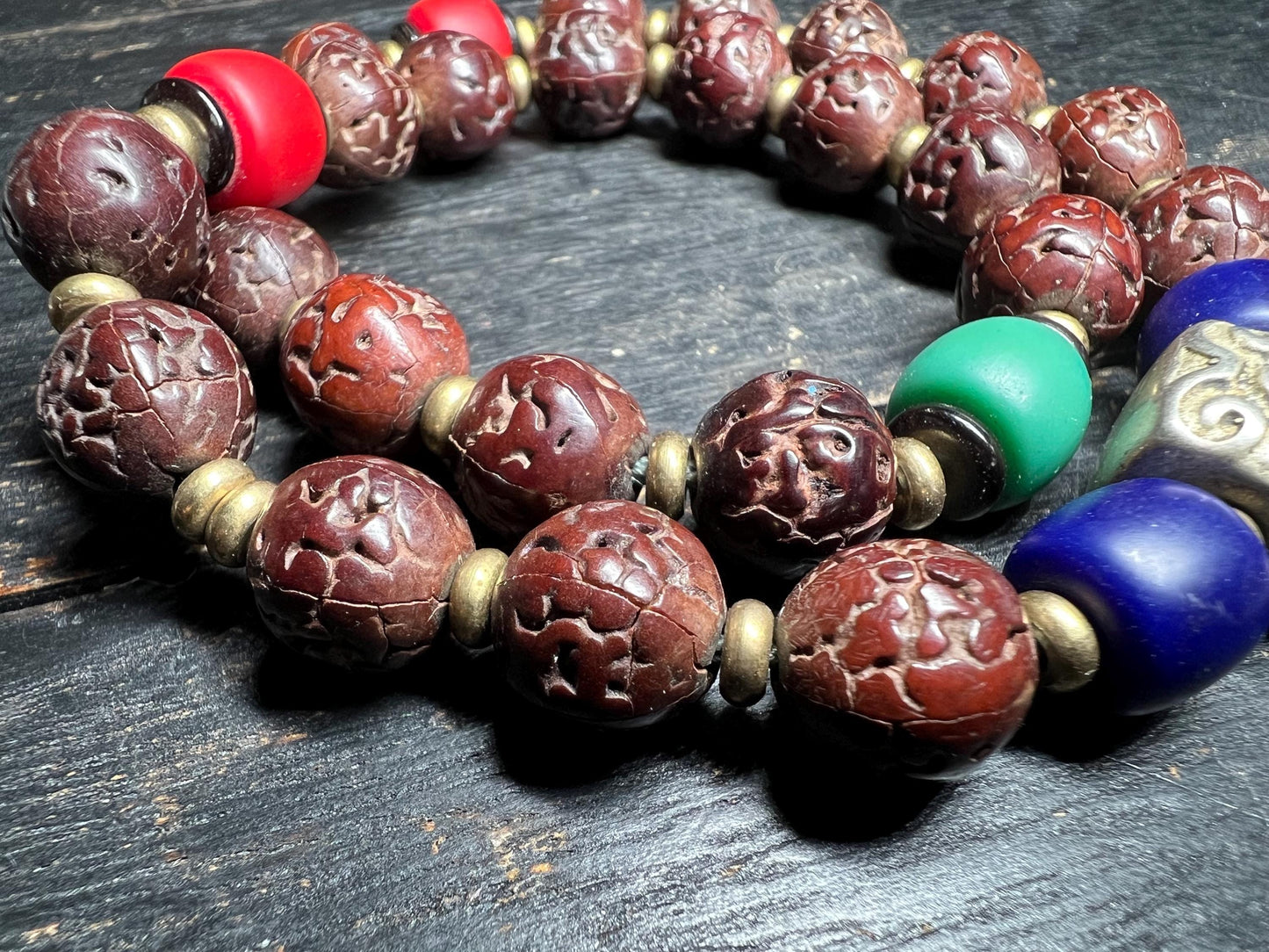 Handmade Tibetan Bodhi Seed Mala – Short Prayer Bead Strand with Silver Guru Bead & Colorful Accents | Buddhist Meditation Beads