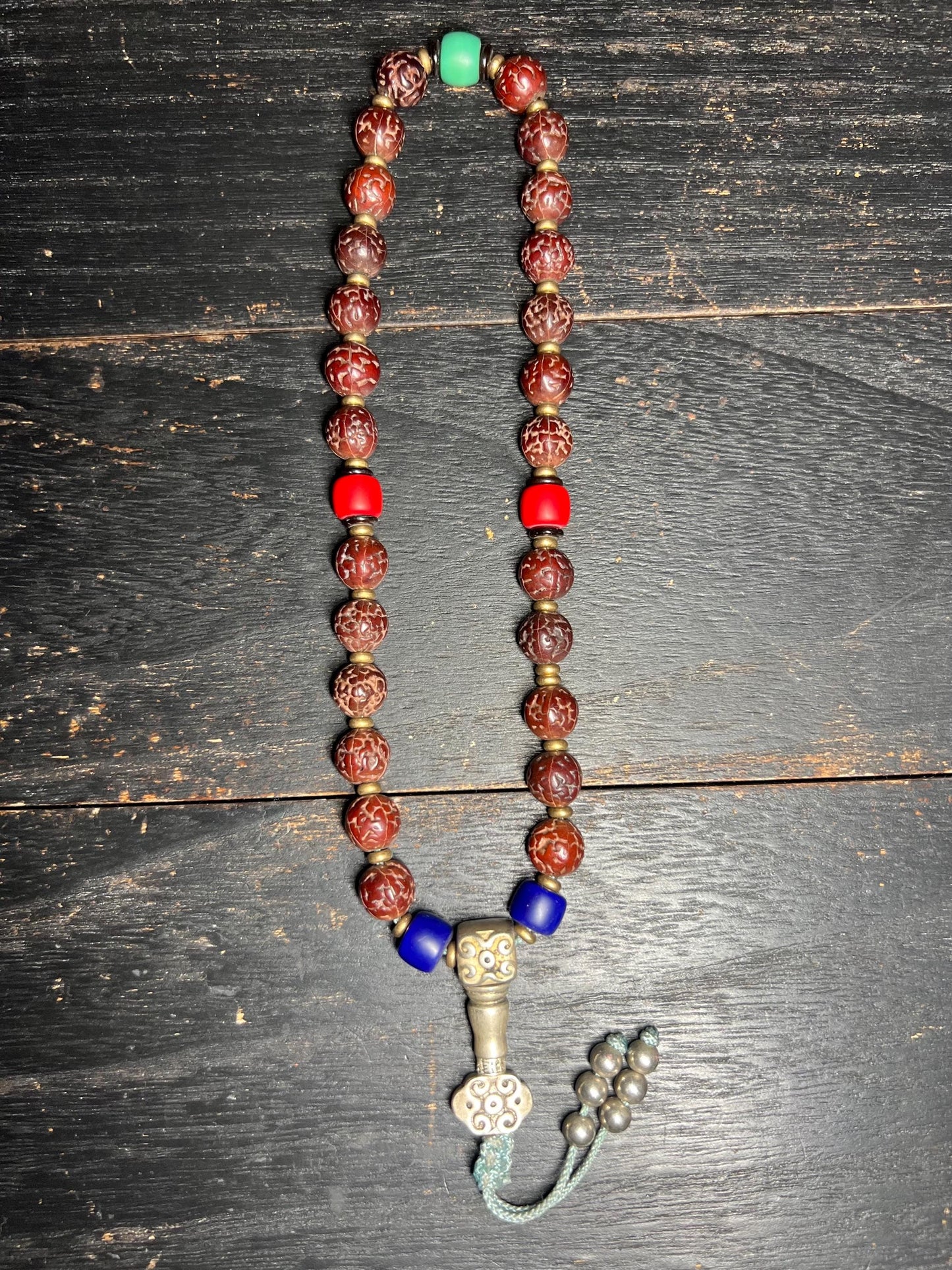 Handmade Tibetan Bodhi Seed Mala – Short Prayer Bead Strand with Silver Guru Bead & Colorful Accents | Buddhist Meditation Beads