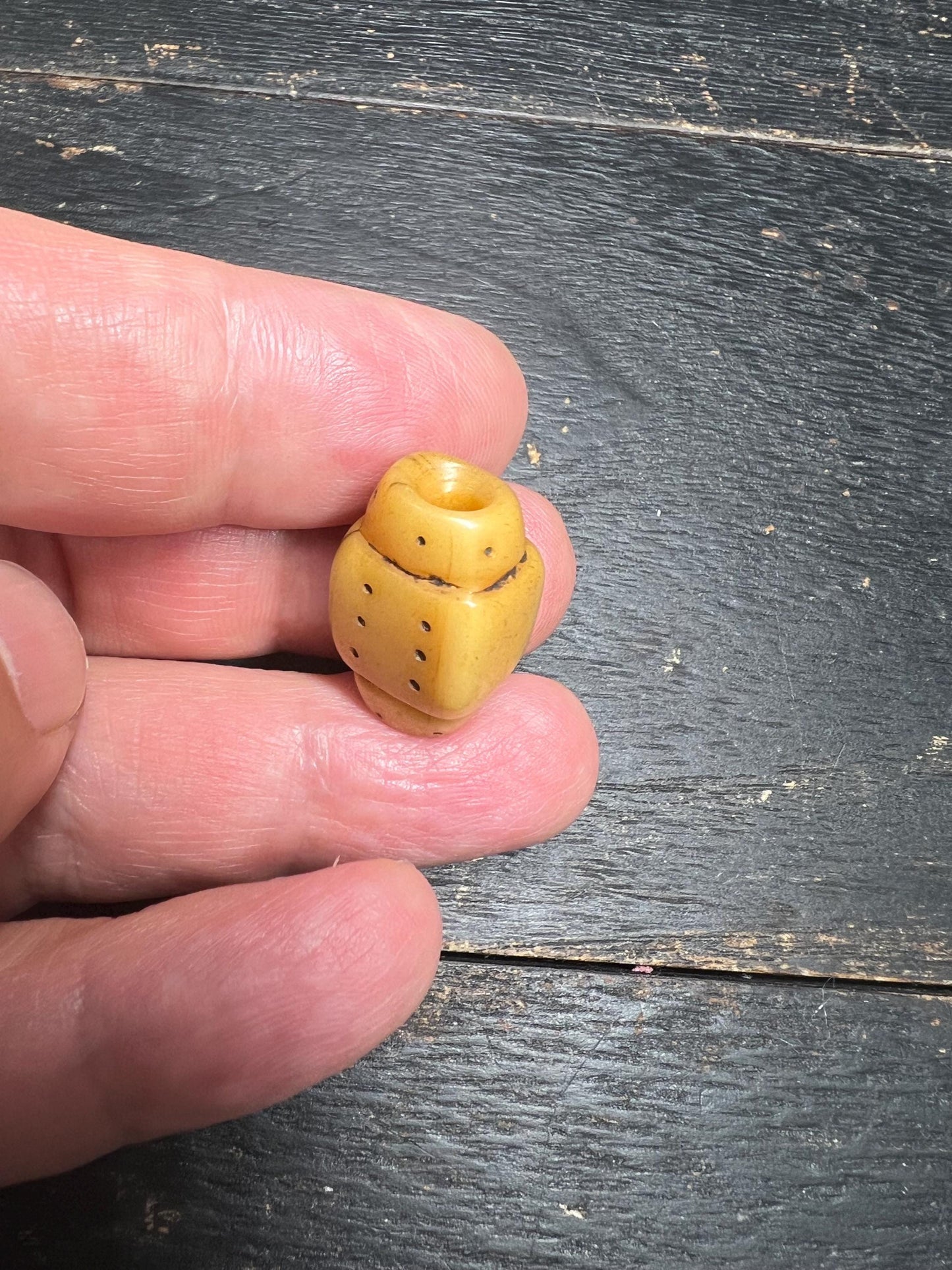 Tibetan Yak Bone Mantra Dot Bead – Hand-Carved Mala Guru Bead, Buddhist Spacer