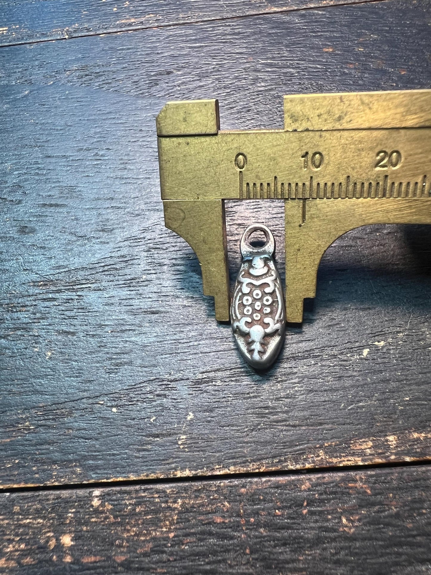 Tibetan Thokcha Iron Scorpion Pendant | Guru Rinpoche Amulet Charm, Ethnic Side Pendant, Buddhist Talisman Jewelry Supply