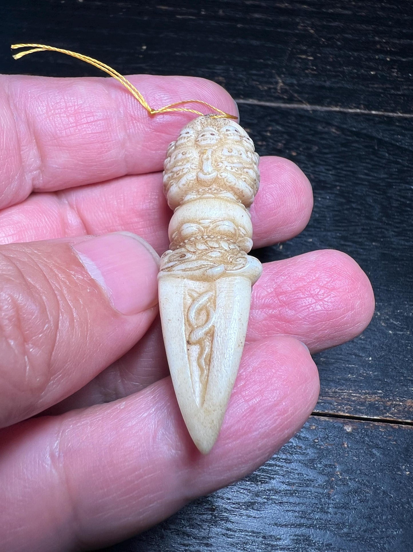 Deer Antler Phurpa Amulet – 6 cm Tibetan Ritual Kila Dagger, Vajrakilaya Protection Talisman, Shamanic Tool from Himalaya