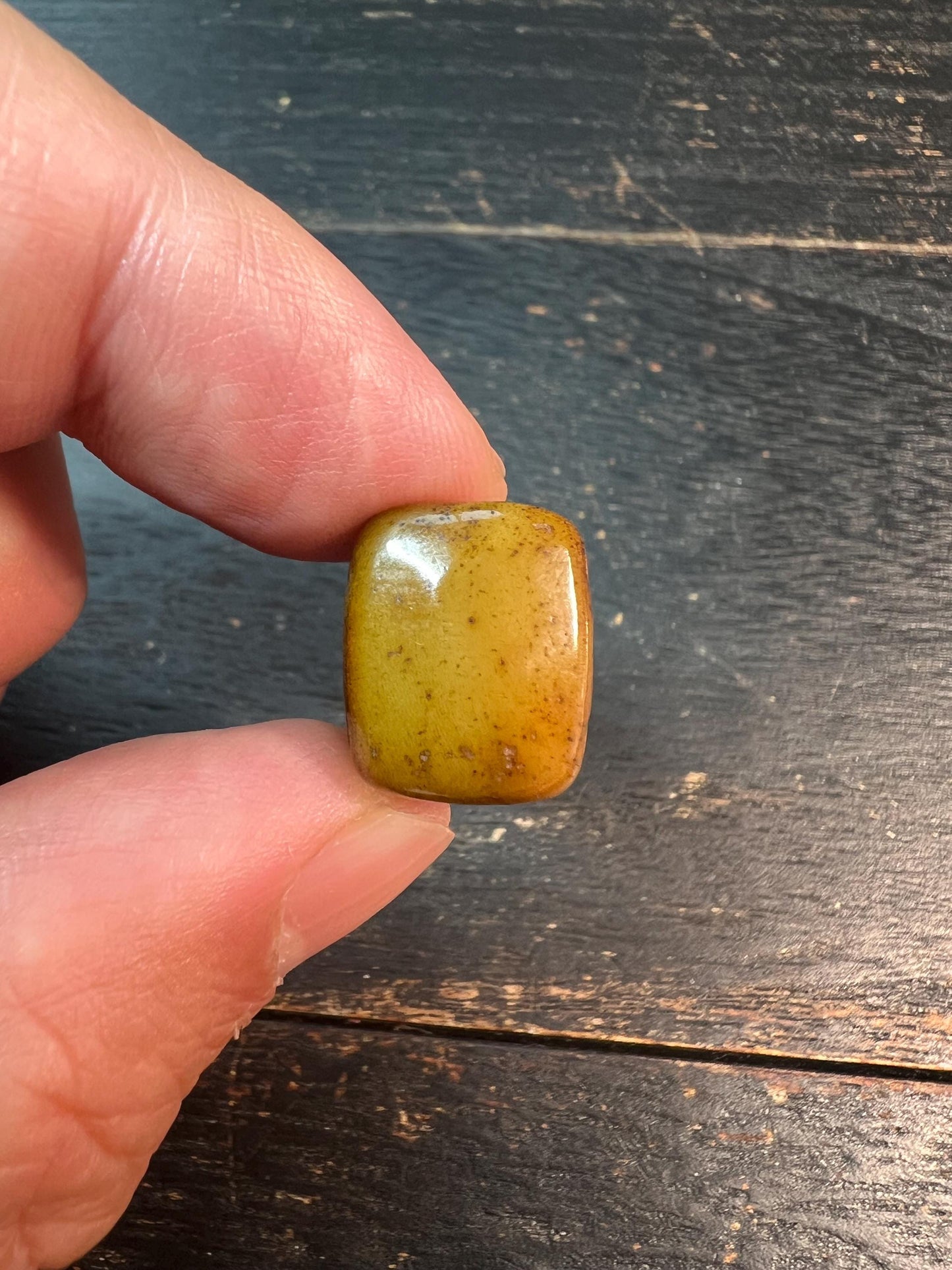 Tibetan Yak Bone Three-Way Guru Bead – Hand-Carved Mantra Dot Pattern