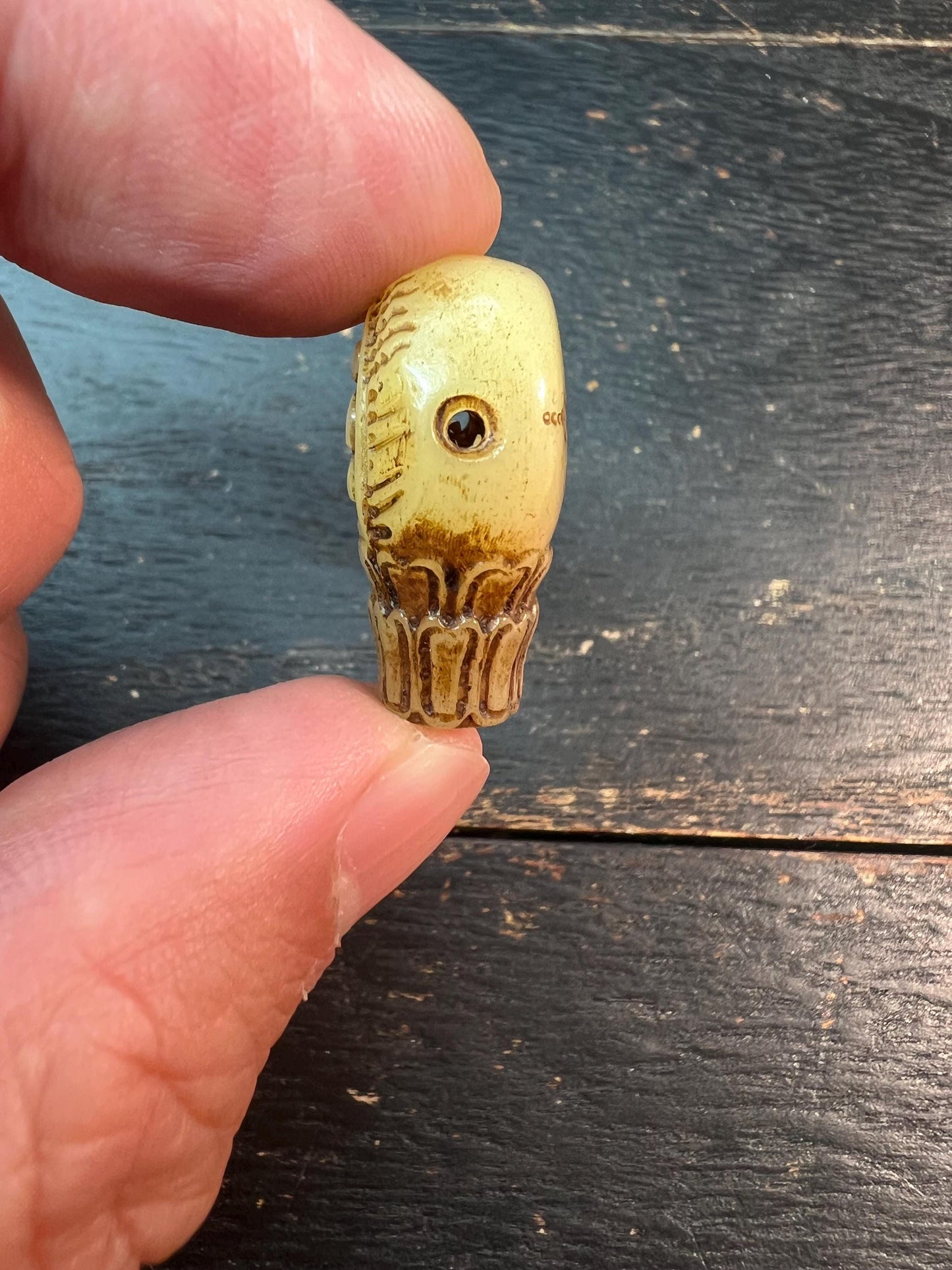 Tibetan Camel Bone Guru Bead – Carved Buddha & Mantra Dots, Three-Way Connector