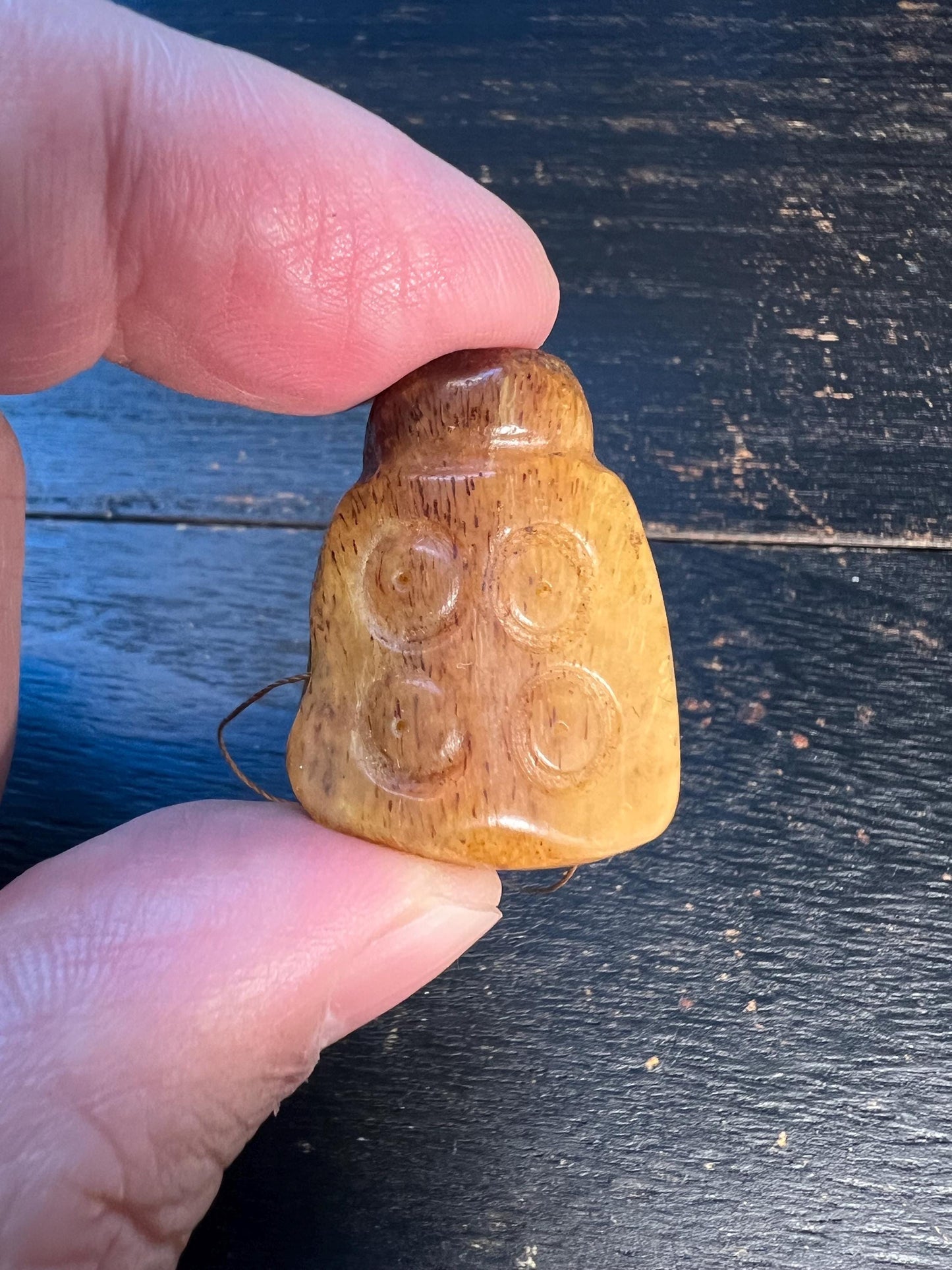 Hand-Carved Yak Bone Guru Bead | Three-Hole Mala Connector | Dice Motif (Four Dots) | Tibetan Buddhist Focal Bead