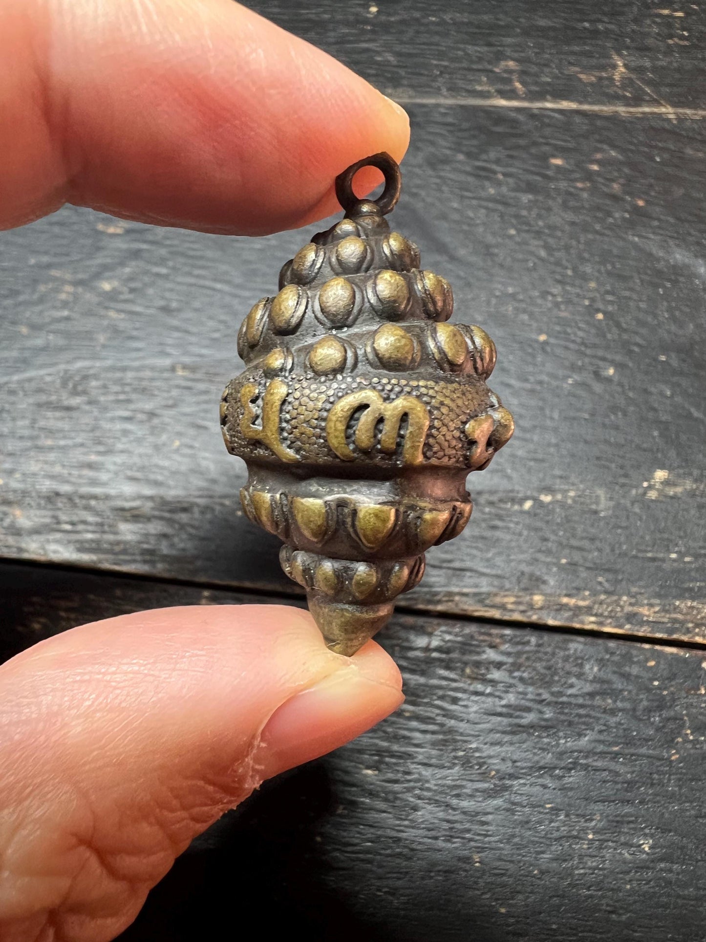 Tibetan Brass Conch Shell Buddha Amulet Pendant – Spiritual Gift