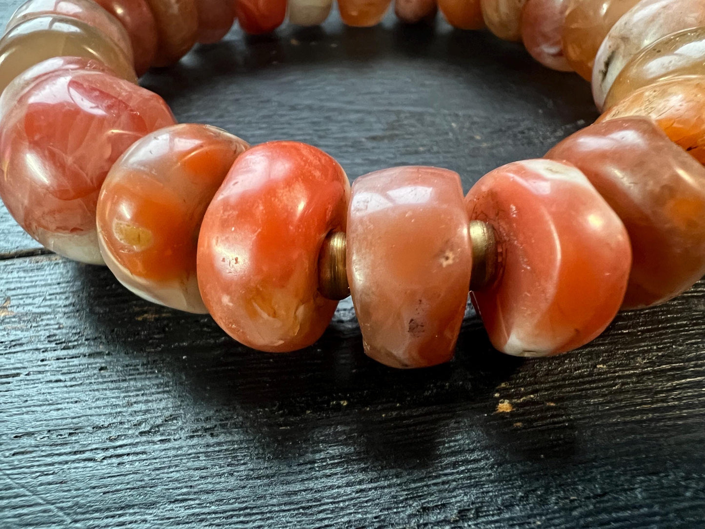 Tibetan Red Agate Mala Bracelet, 14–17mm Beads, Adjustable Stretch Cord, Handmade Prayer Beads, Fits Up to 19cm Wrist