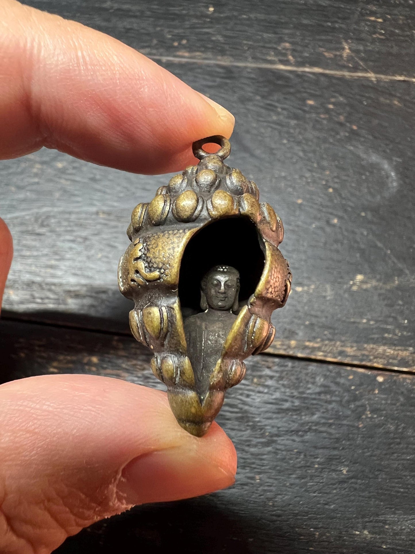 Tibetan Brass Conch Shell Buddha Amulet Pendant – Spiritual Gift