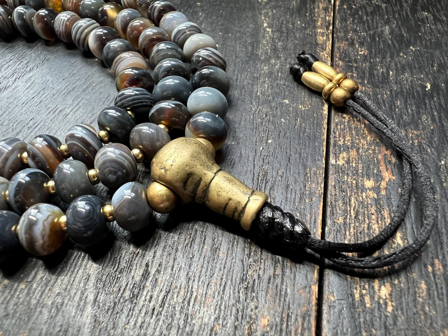Handmade Tibetan Agate Mala Necklace – Chung Agate Centerpiece, Meditation Beads, Brass Guru Bead, 108 Prayer Beads