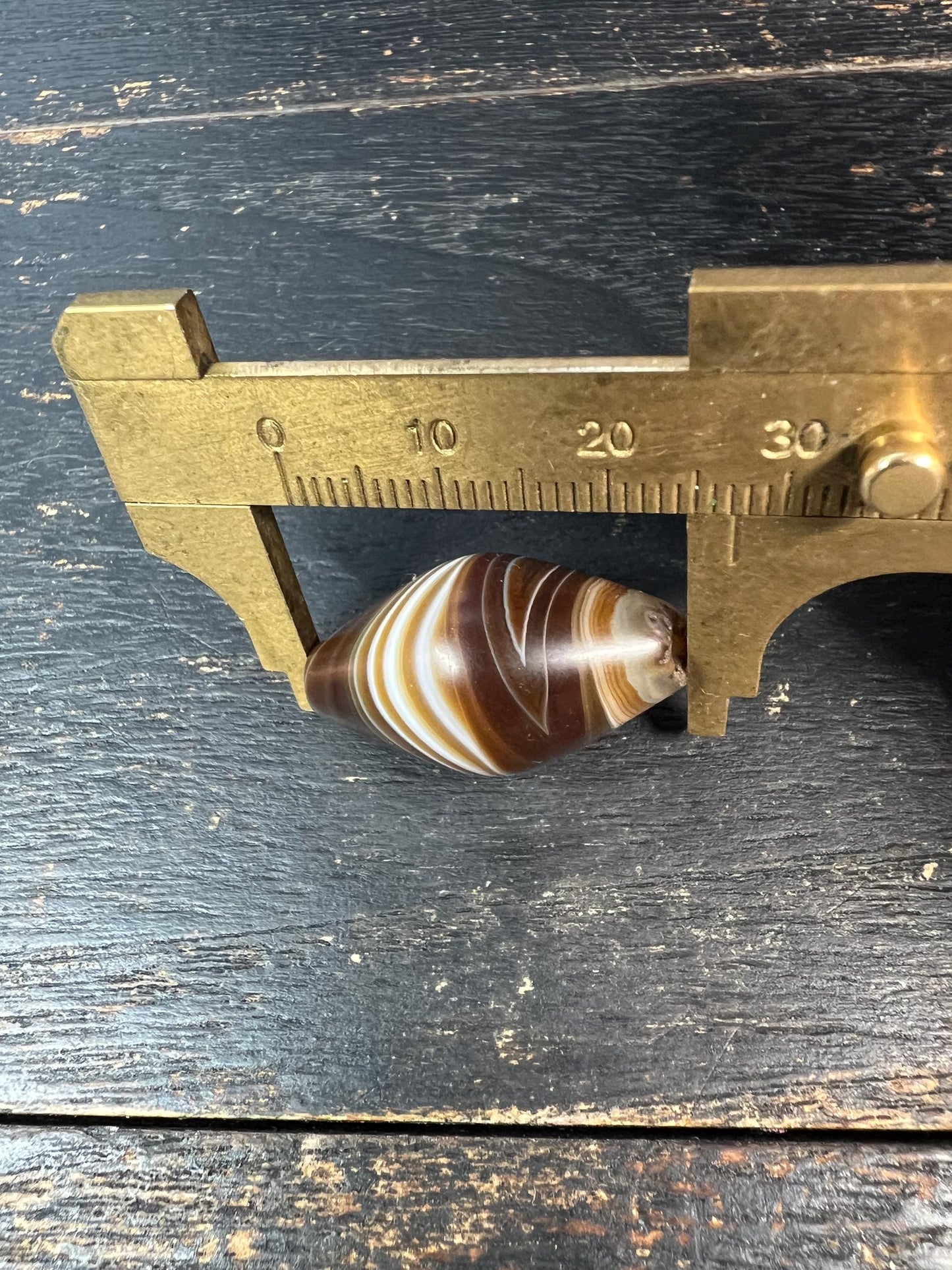 Nepal Tibet Buddhist Dzi Shaped Banded Agate Medicine Bead, Himalayan Spiritual Amulet, Antique Healing Talisman
