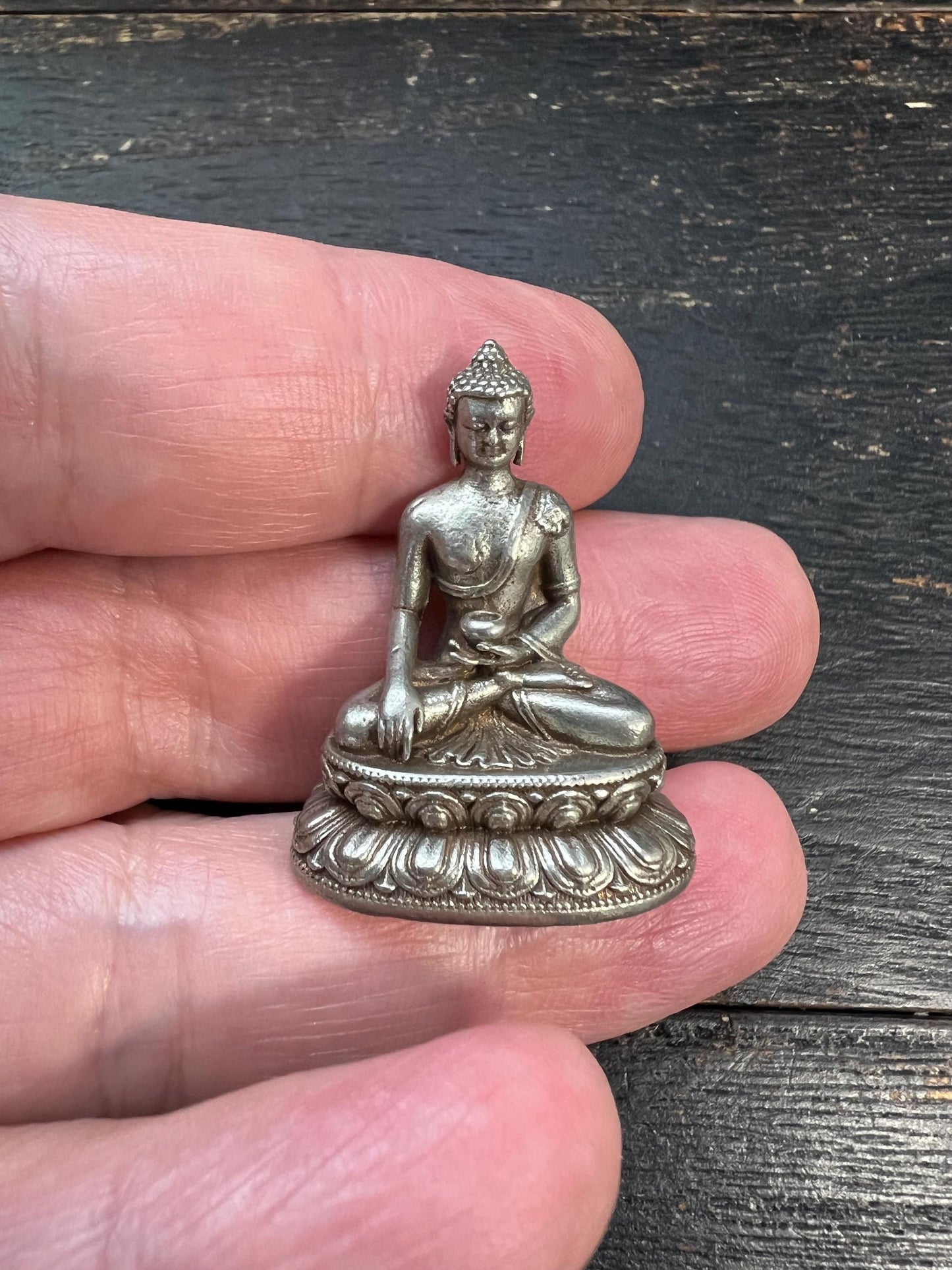 Mini White Copper Shakyamuni Buddha Statue, Handmade Meditation Figurine, 32mm Small Buddhist Altar Sculpture, Zen Spiritual Decor