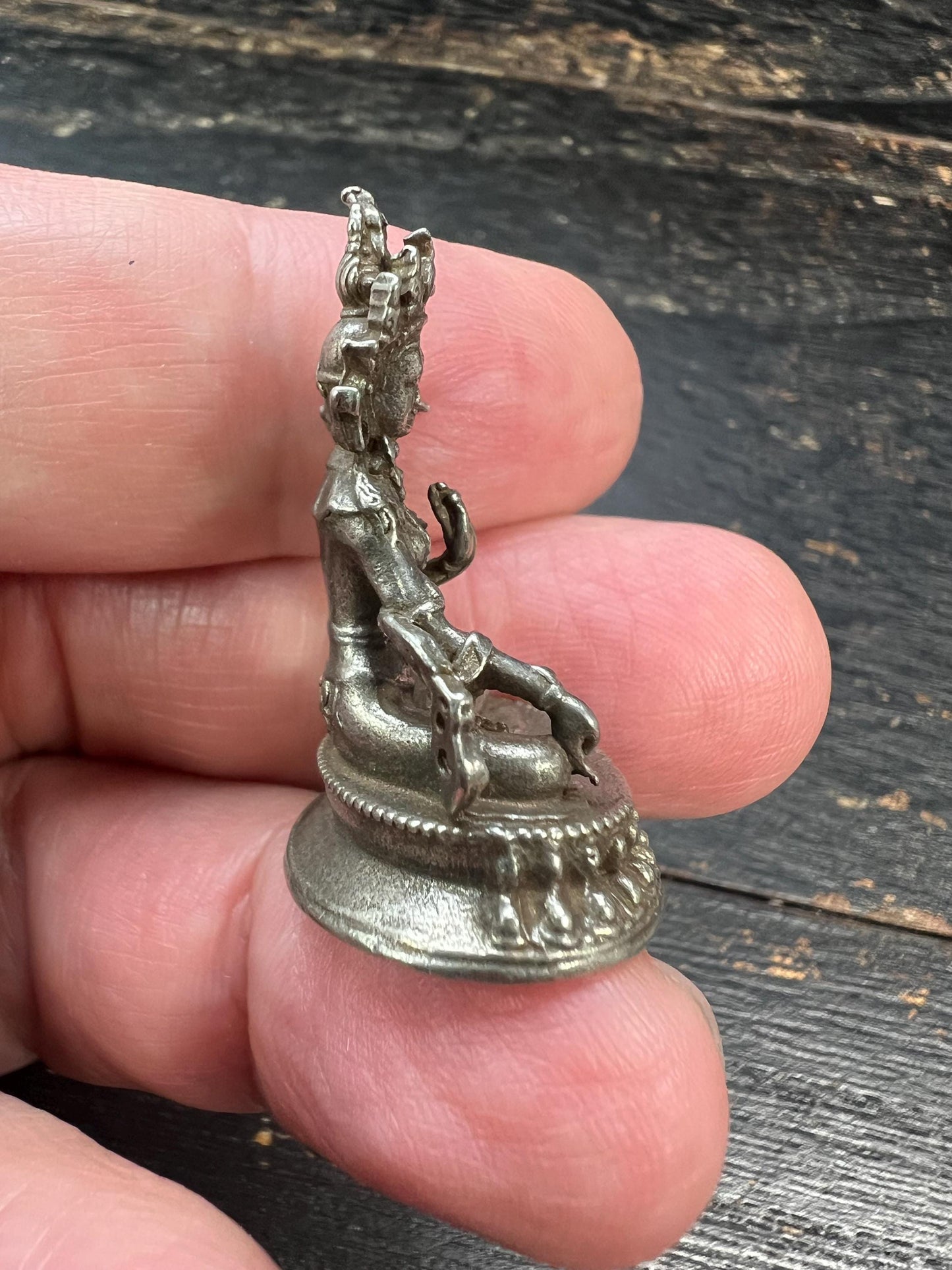 Mini Green Tara White Bronze Statue – 32mm Tibetan Buddhist Mother Deity, Small Spiritual Altar Sculpture, Handcrafted Nepal Amulet