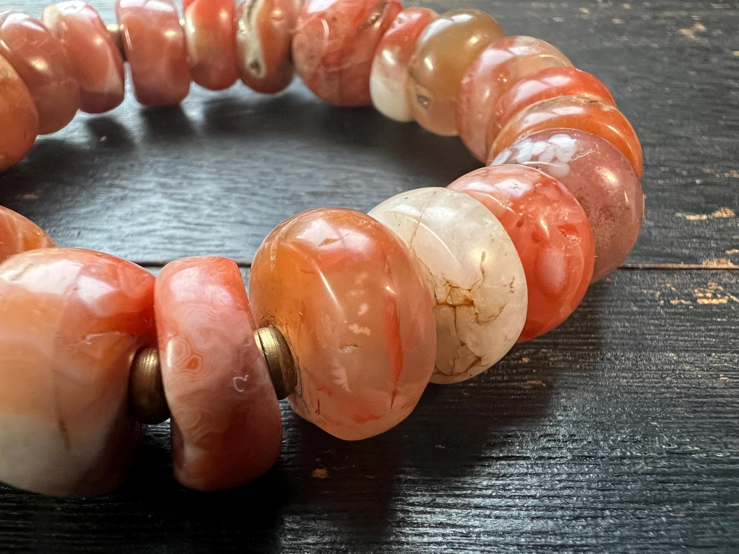 Tibetan Red Agate Mala Bracelet, 14–17mm Beads, Adjustable Stretch Cord, Handmade Prayer Beads, Fits Up to 19cm Wrist