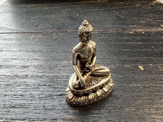 Mini White Copper Shakyamuni Buddha Statue, Handmade Meditation Figurine, 32mm Small Buddhist Altar Sculpture, Zen Spiritual Decor