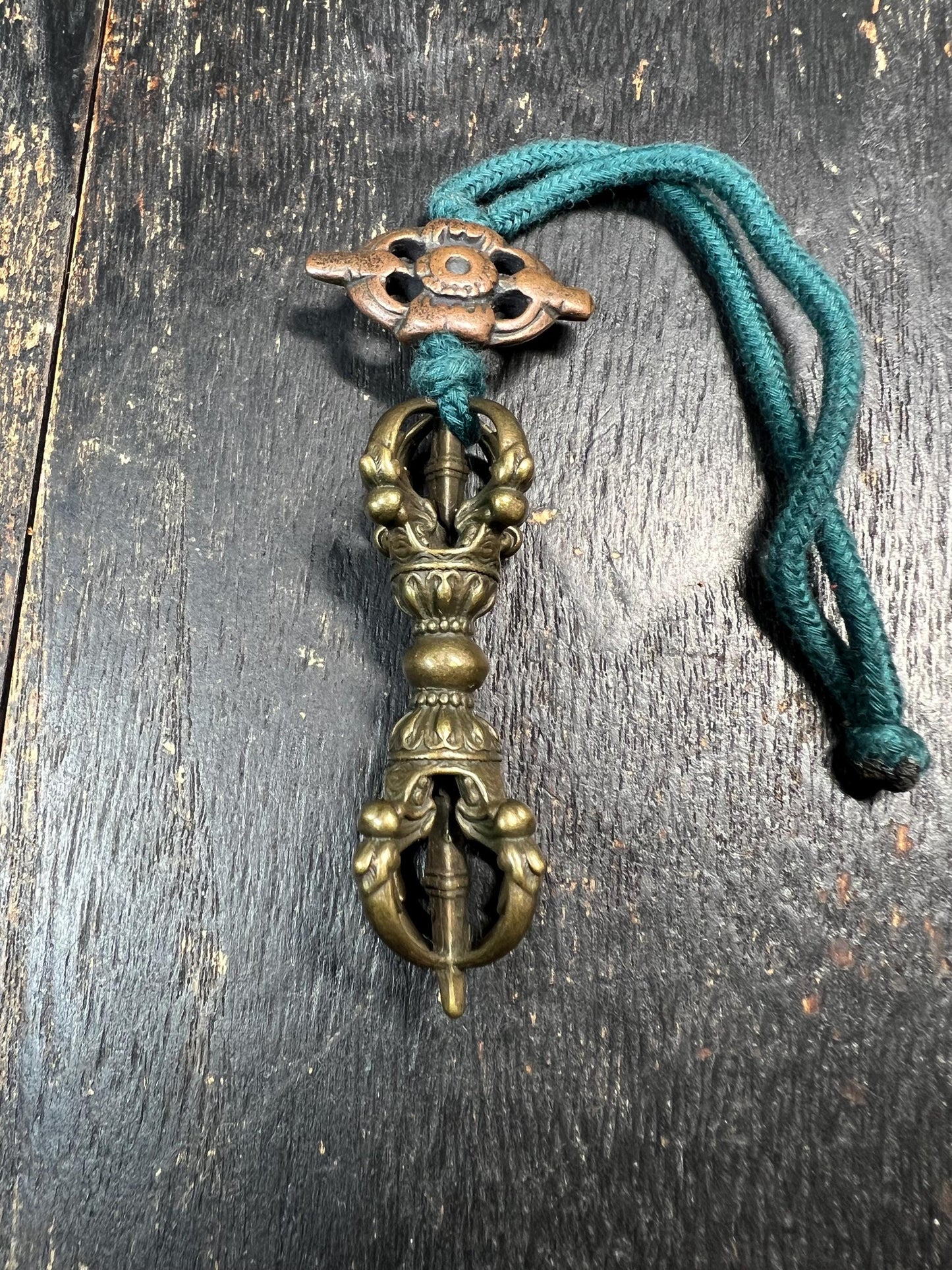 Vintage Tibetan Vajra Pendant – Solid Brass & Pure Copper Dorje Amulet – Buddhist Protection Talisman Necklace – Handcrafted Ritual Jewelry