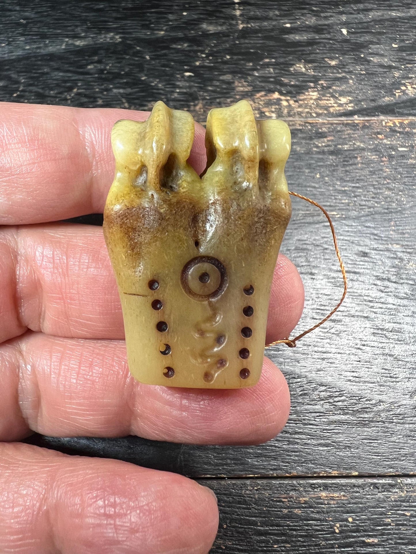 Hand‑Carved Yak Bone Cemetery Guardian Skull Guru Bead with Mantra Dots, Tibetan Buddhist Mala Connector