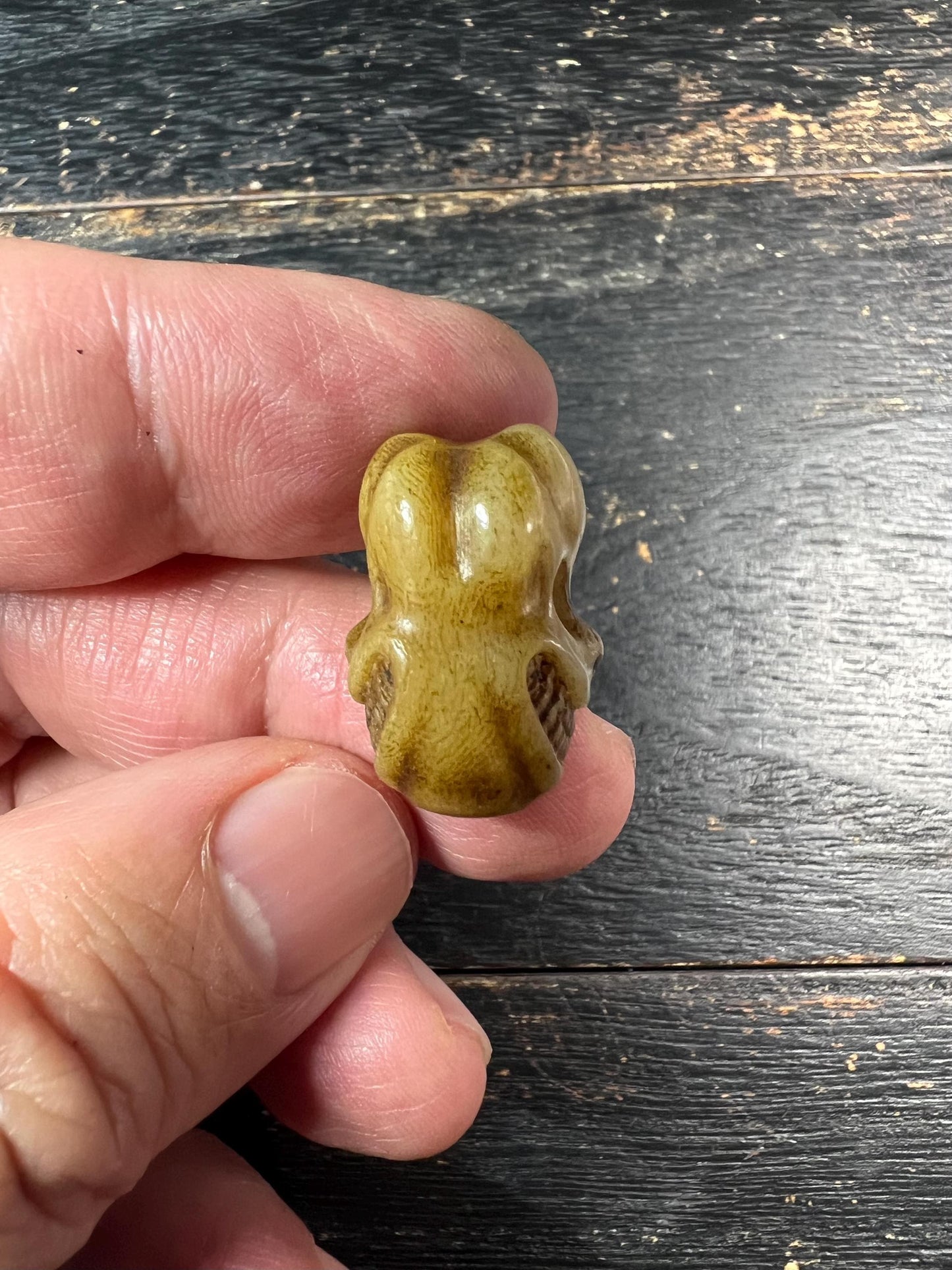 Hand‑Carved Yak Bone Cemetery Skull Bead, Small Tibetan Charnel Ground Mala Focal for Dark Spiritual Jewelry