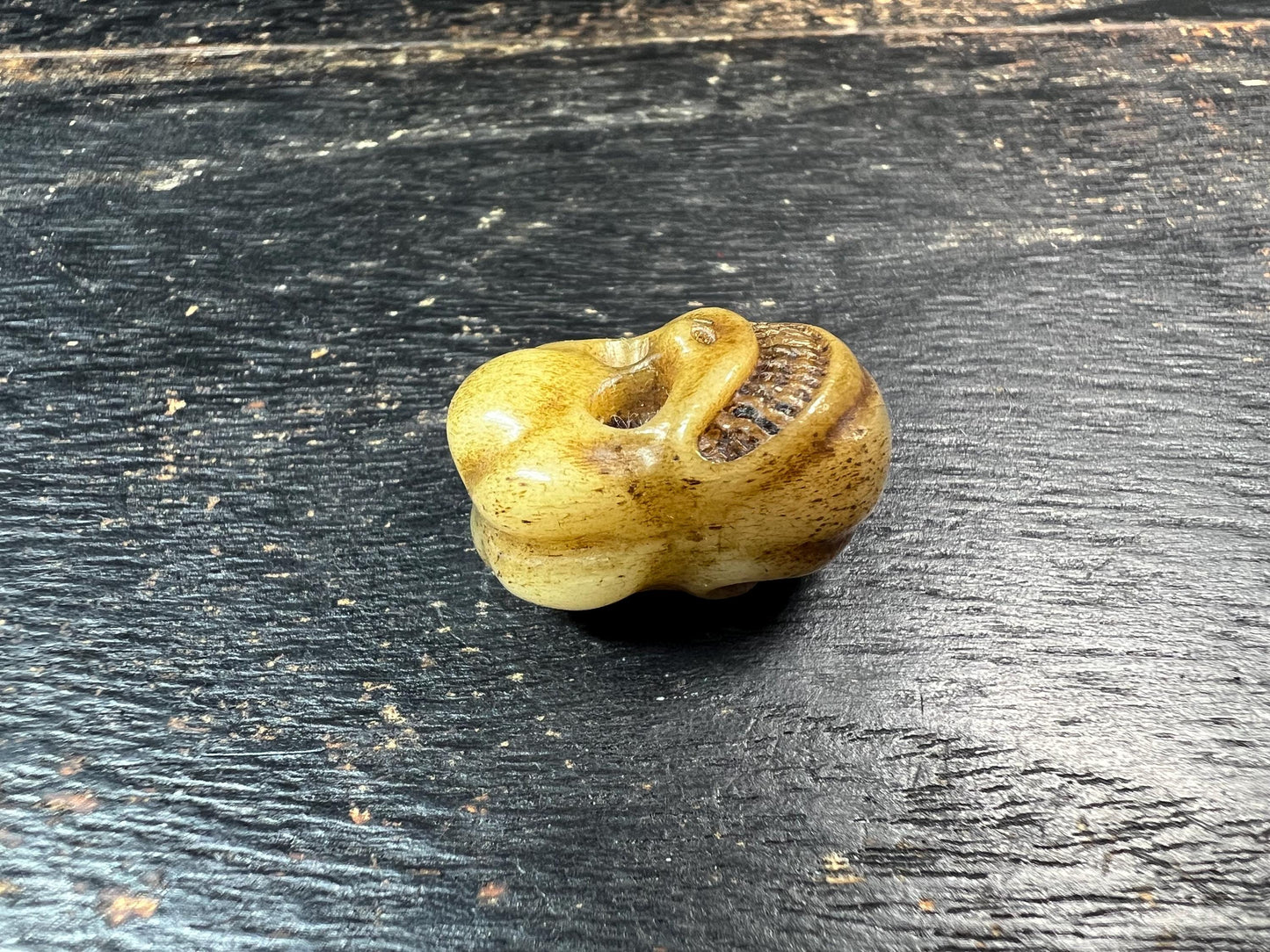 Hand‑Carved Yak Bone Cemetery Skull Bead, Small Tibetan Charnel Ground Mala Focal for Dark Spiritual Jewelry
