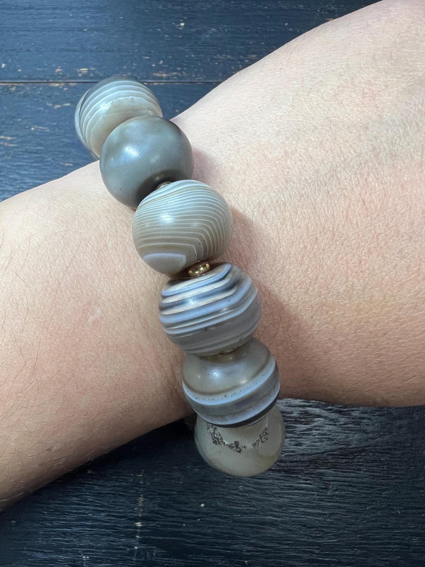 Large 17–18mm Banded Agate Bead Bracelet with Brass Spacers, Neutral Grey Cream Tones, Fits 9 Inch Wrist
