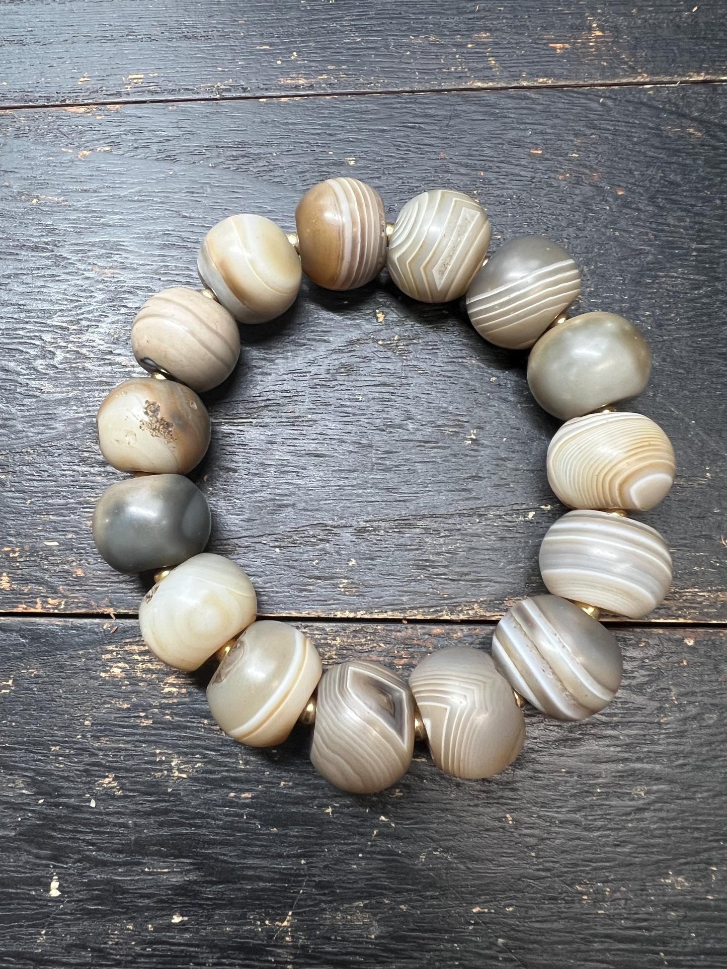 Large 17–18mm Banded Agate Bead Bracelet with Brass Spacers, Neutral Grey Cream Tones, Fits 9 Inch Wrist