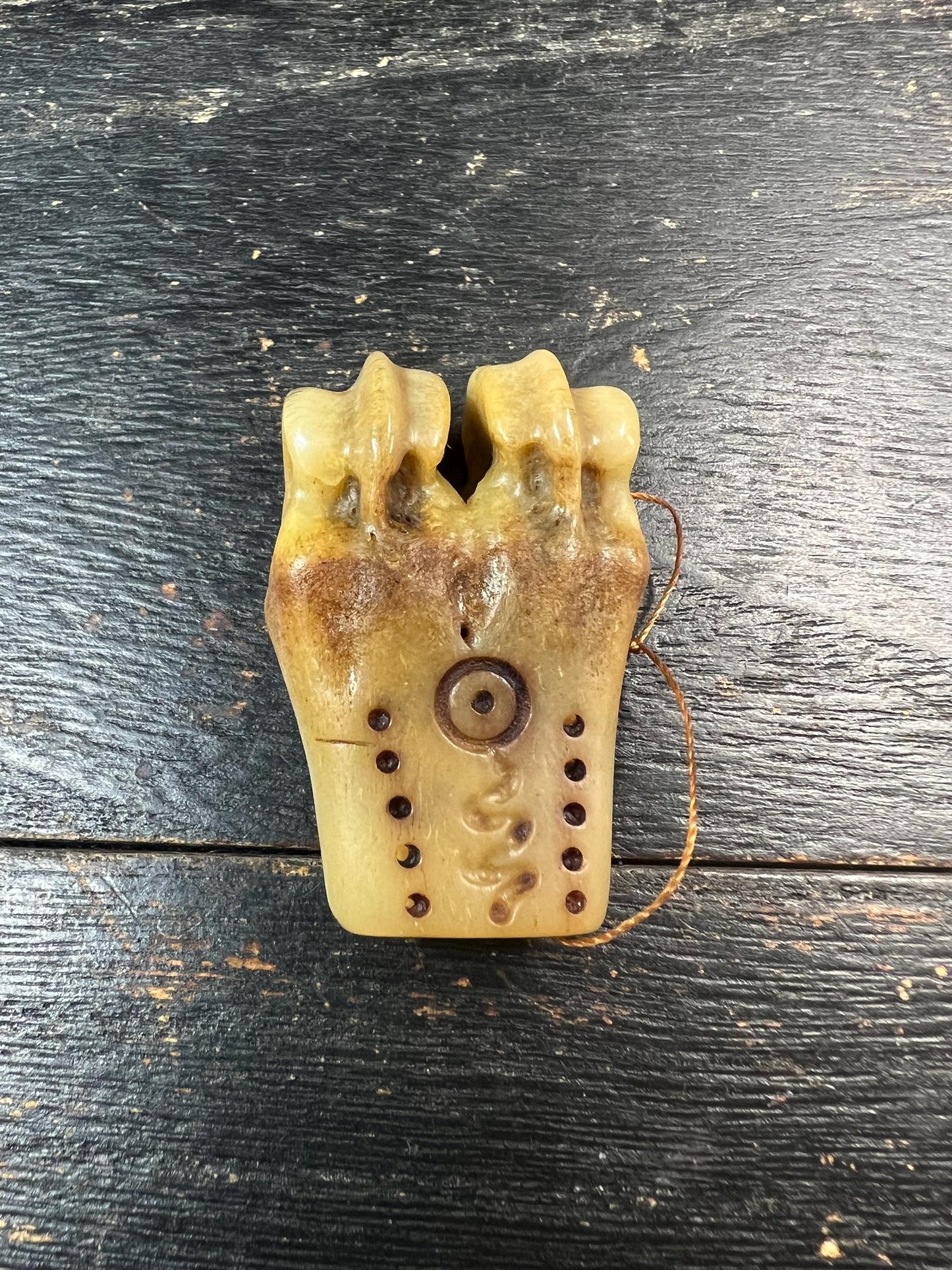 Hand‑Carved Yak Bone Cemetery Guardian Skull Guru Bead with Mantra Dots, Tibetan Buddhist Mala Connector
