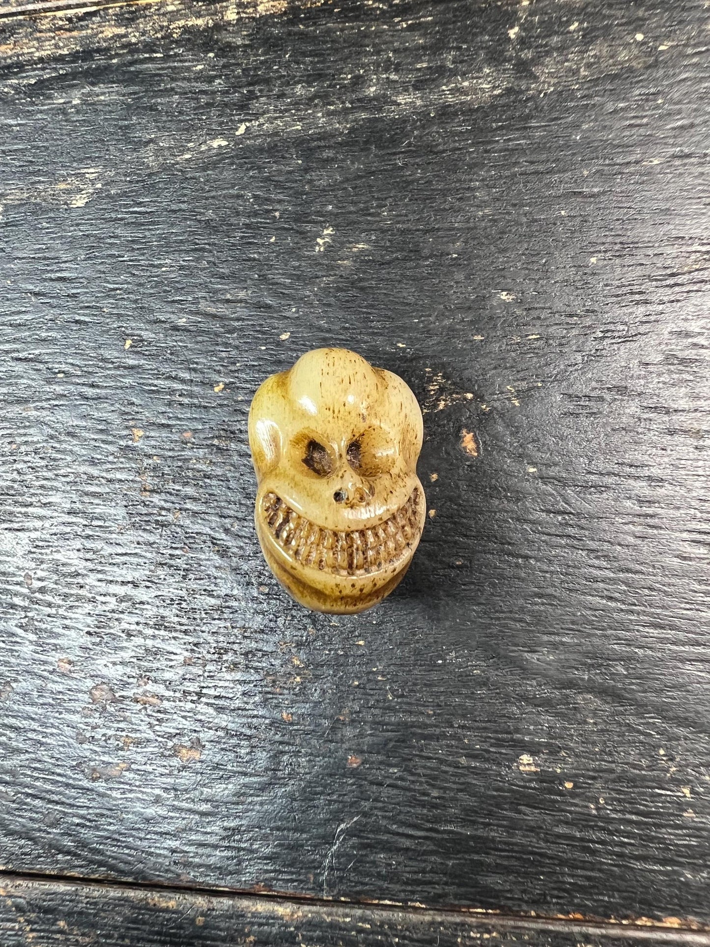 Hand‑Carved Yak Bone Cemetery Skull Bead, Small Tibetan Charnel Ground Mala Focal for Dark Spiritual Jewelry