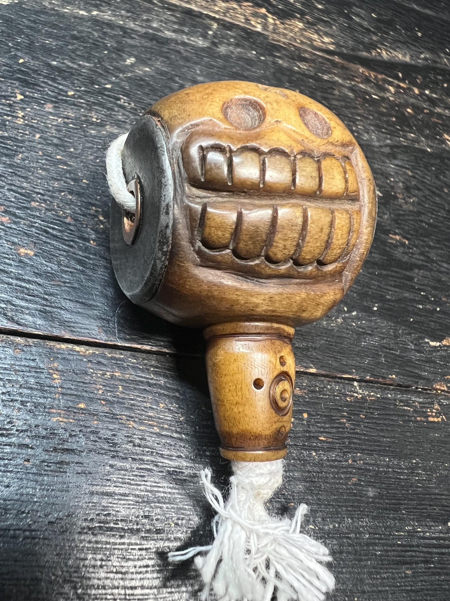 Hand‑Carved Yak Bone Skull Guru Bead, Large Tibetan Citipati Kapala Bead with “Om” Mantra, Iron‑Inlaid Charnel Ground Mala Centerpiece