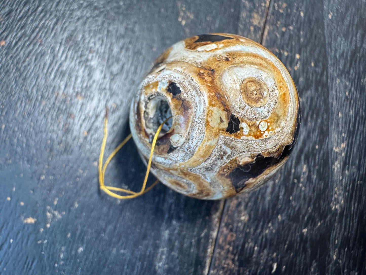 Large Multi‑Eye Tibetan Dzi Agate Focal Bead, Hand‑Polished Brown & Cream Eye Pattern Guru Bead, Unique Tibetan Amulet Centerpiece