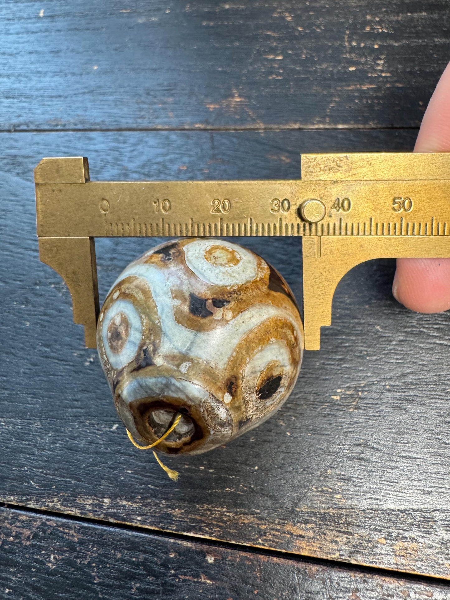 Large Multi‑Eye Tibetan Dzi Agate Focal Bead, Hand‑Polished Brown & Cream Eye Pattern Guru Bead, Unique Tibetan Amulet Centerpiece