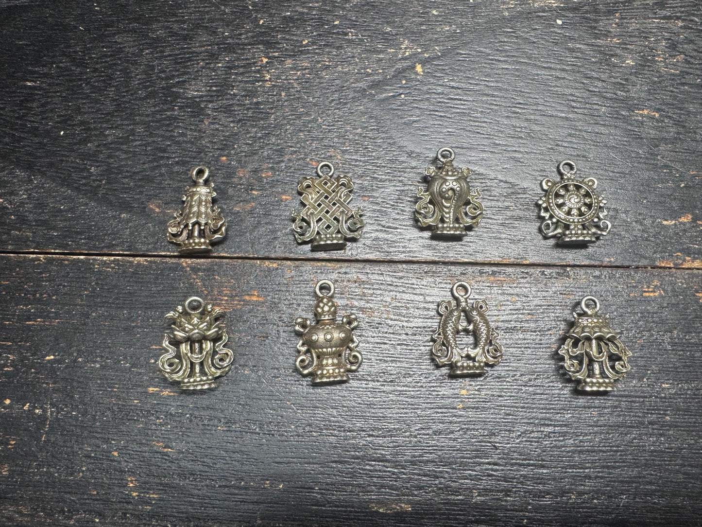 Tibetan Brass Eight Auspicious Symbols Dharma Wheel Amulet Set – Buddhist Protection Charms, Ritual Beads, Luck Pendant, Ashtamangala Jewelr
