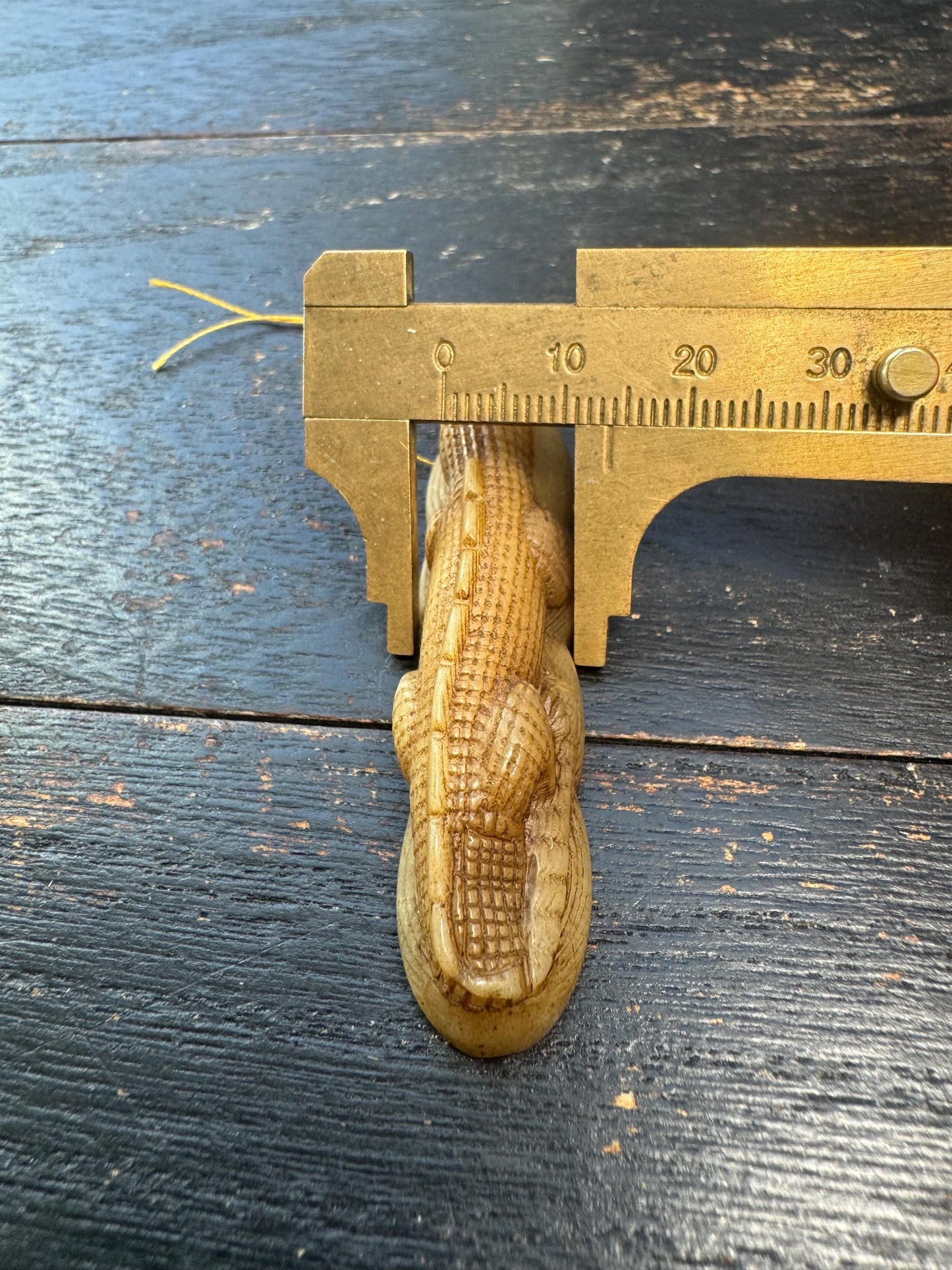 Hand-Carved Yak Bone Gecko Coin Bead | Tibetan Wealth Gecko Amulet | Nepal Prosperity Mala Focal Pendant